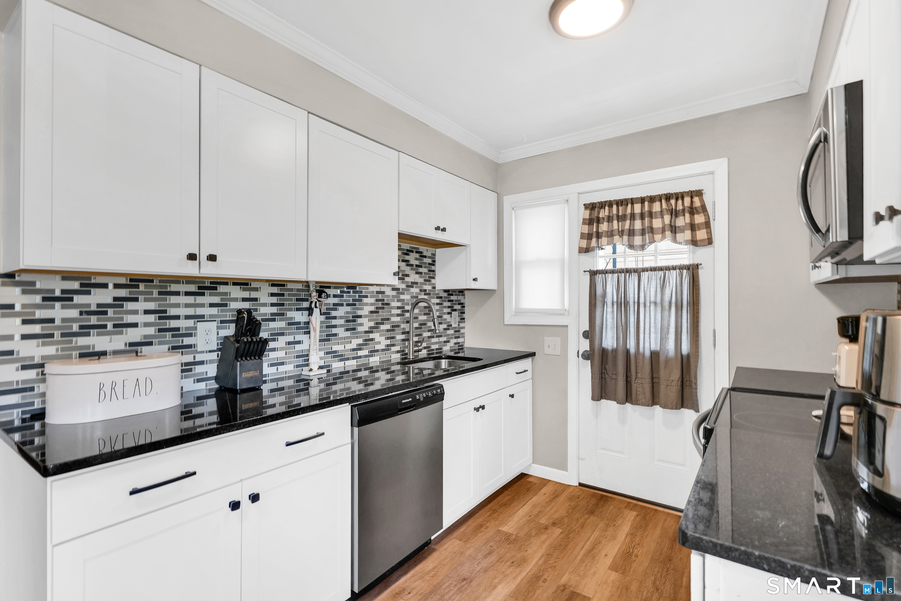 Homes for sale in East Hartford, CT | 14 Roxbury Rd, East Hartford, CT 06118 | MLS# 24178312