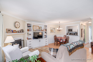 2a Jeanette, Unit 19, Danbury