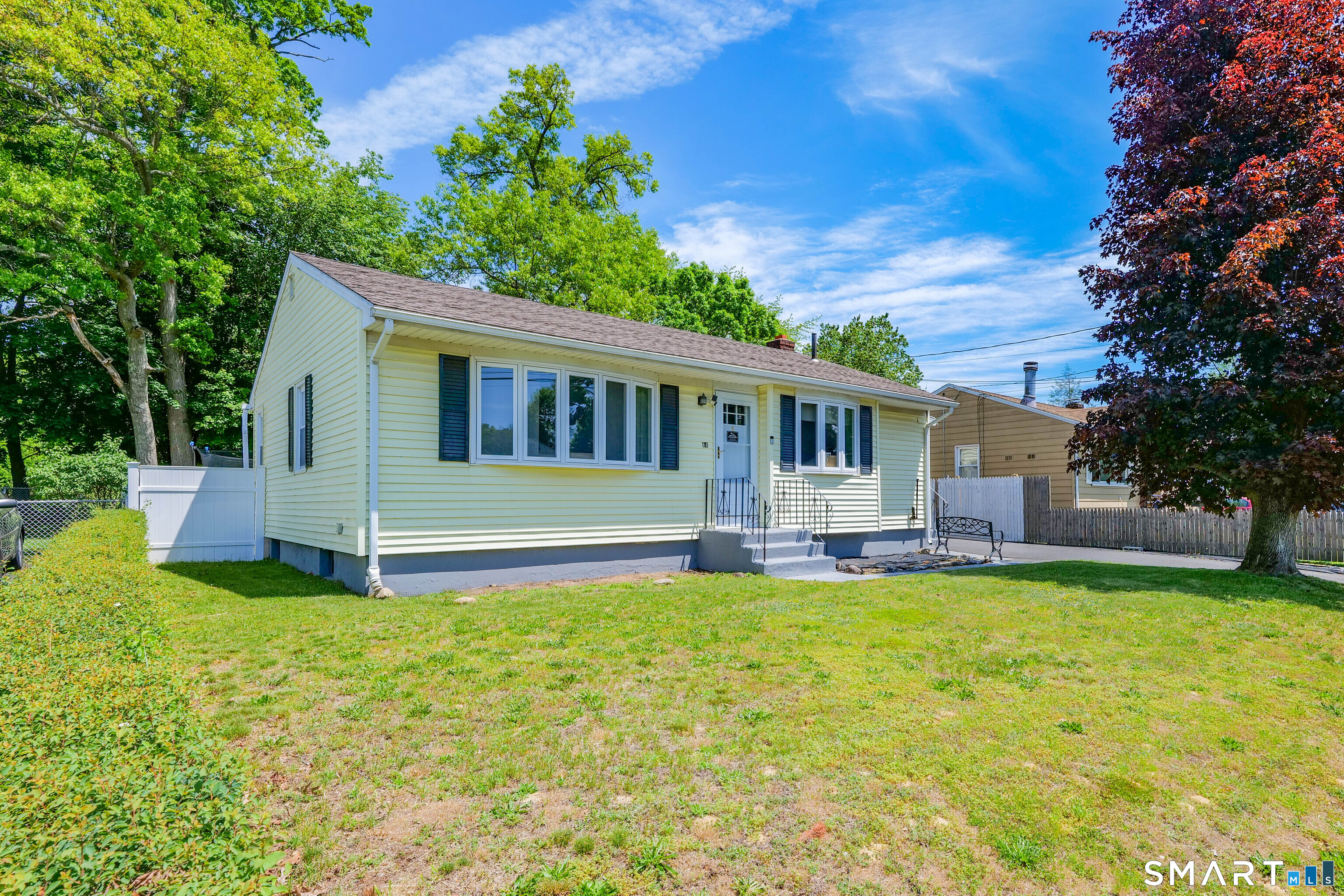 Homes for sale in East Hartford, CT | 14 Roxbury Rd, East Hartford, CT 06118 | MLS# 24178312