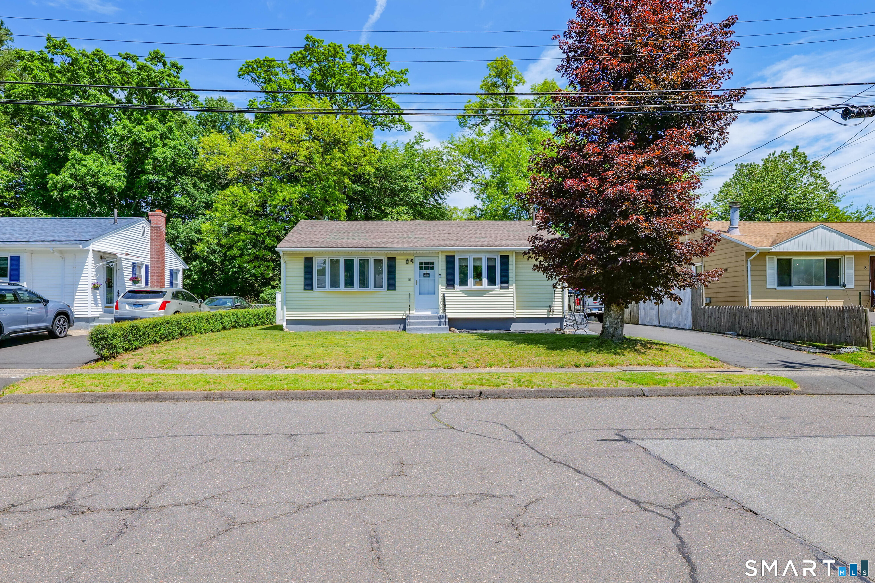 Homes for sale in East Hartford, CT | 14 Roxbury Rd, East Hartford, CT 06118 | MLS# 24178312