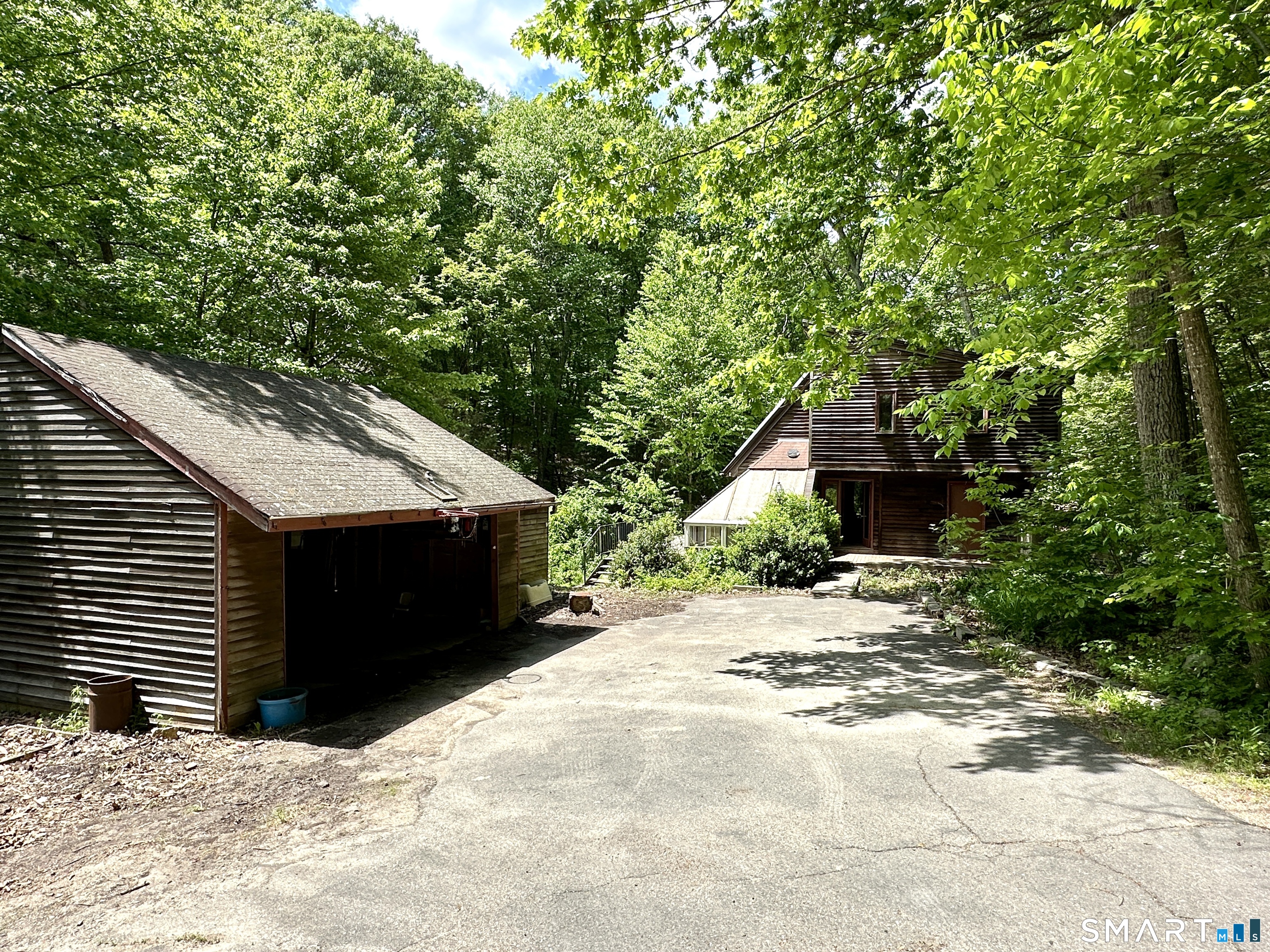 Homes for sale in Hartland, CT | 63 Fox Brook Rd, Hartland, CT 06027 | MLS# 24179001