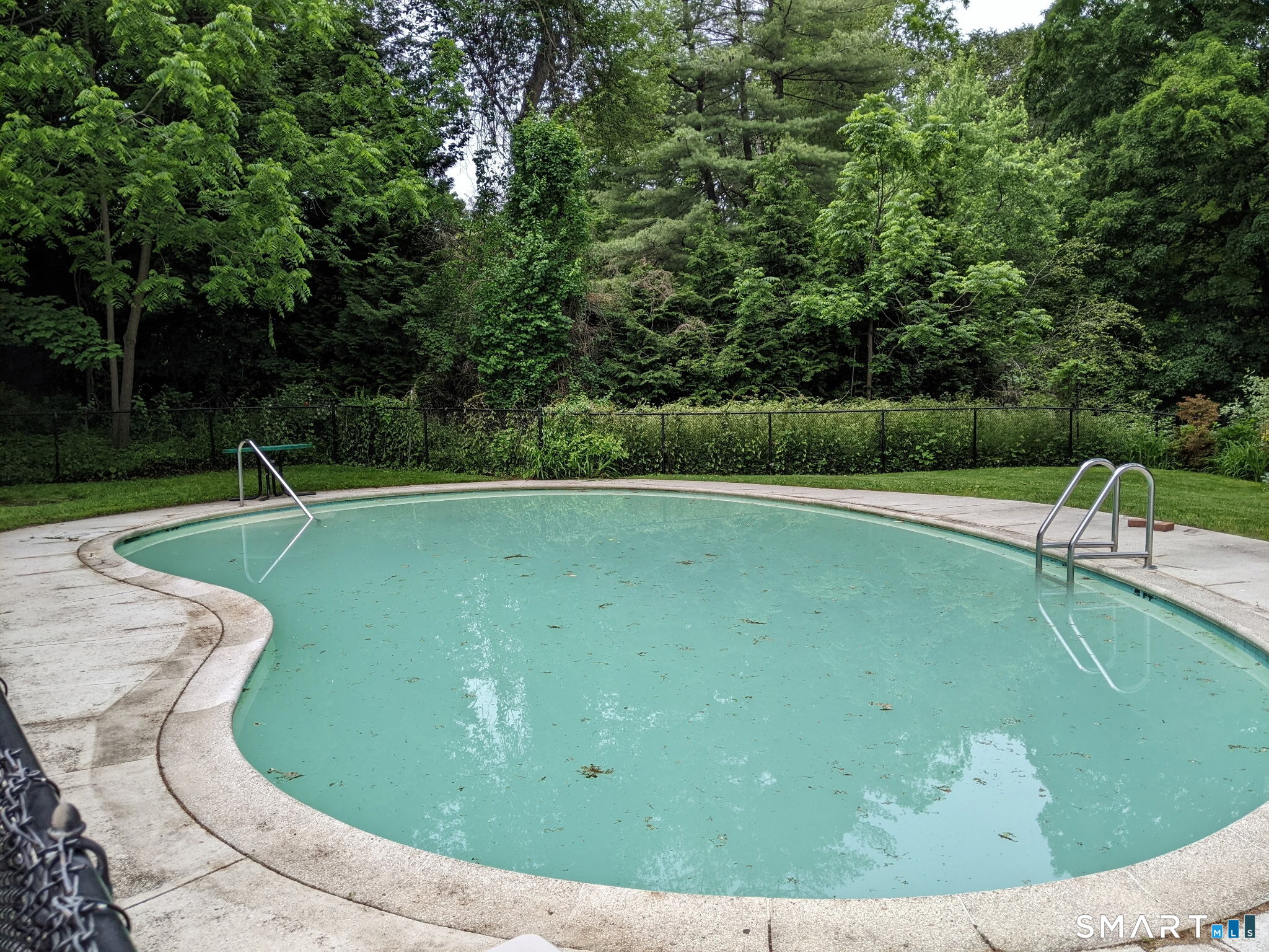 Homes for sale in Stamford, CT | 76 Maple Tree Ave #5, Stamford, CT 06906 | MLS# 24172053