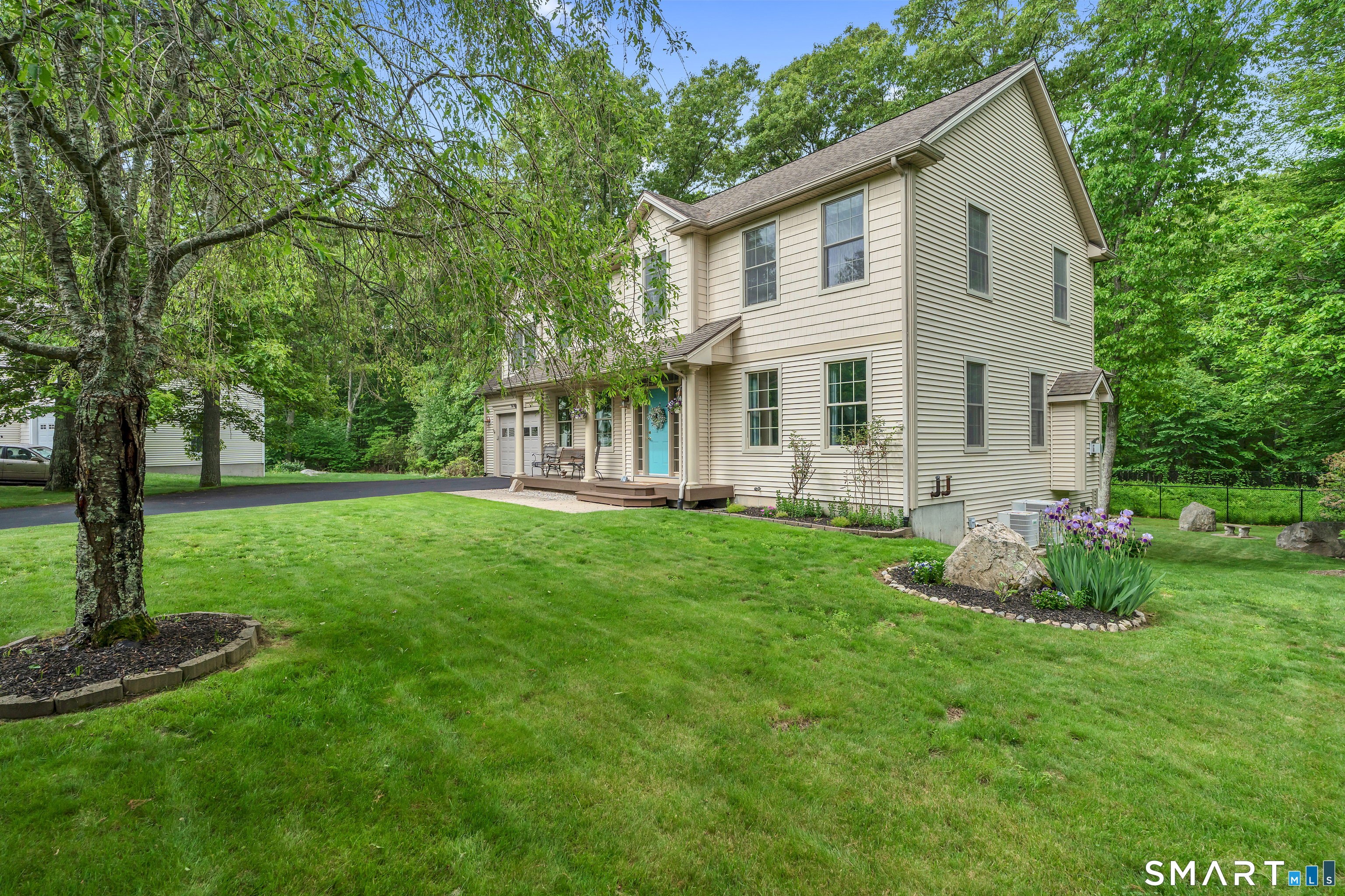 Homes for sale in Waterford, CT | 3 Arrowhead Trl, Waterford, CT 06385 | MLS# 24178809