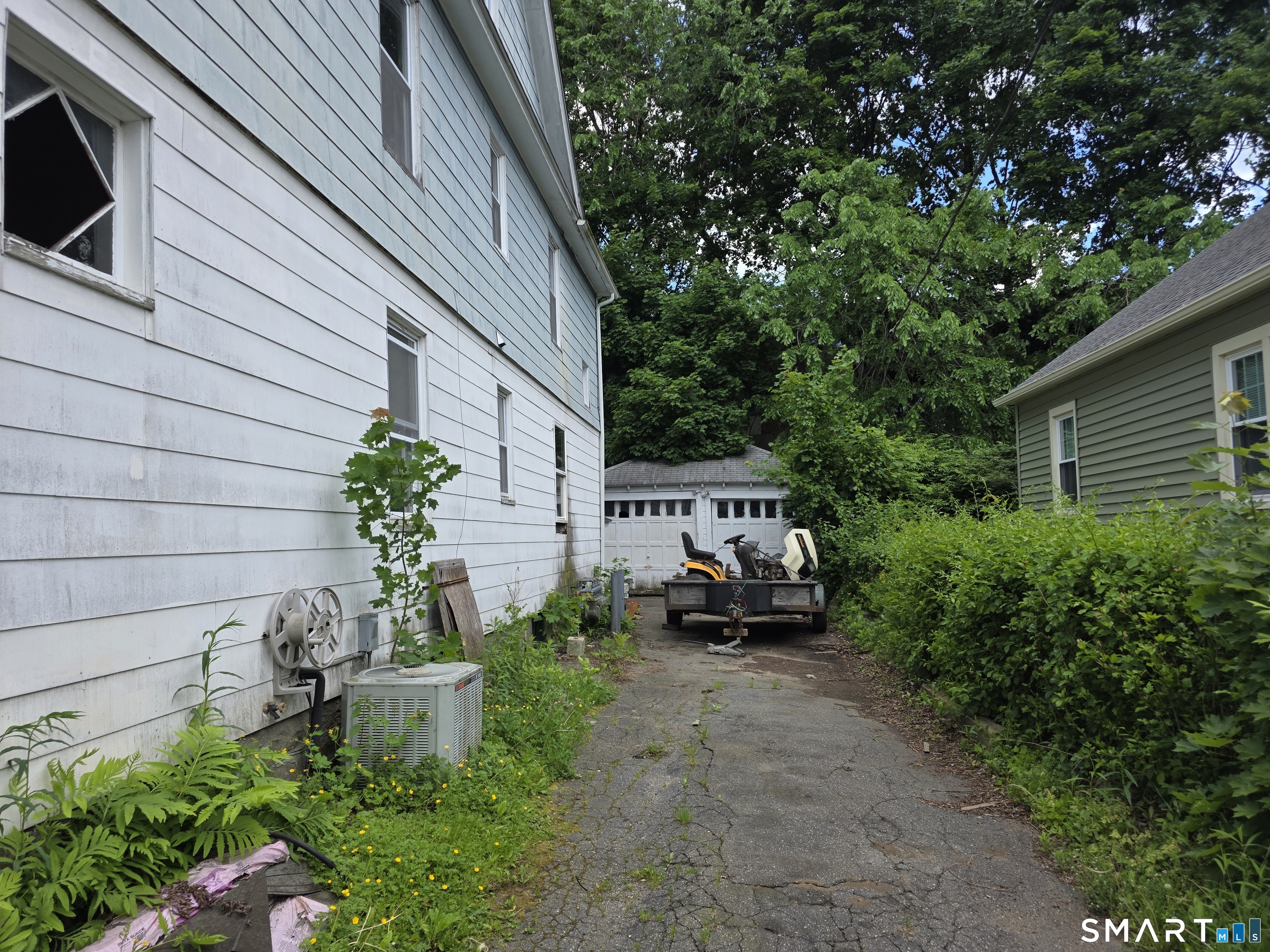Homes for sale in Torrington, CT | 170 174 Park Ave, Torrington, CT 06790 | MLS# 24173986