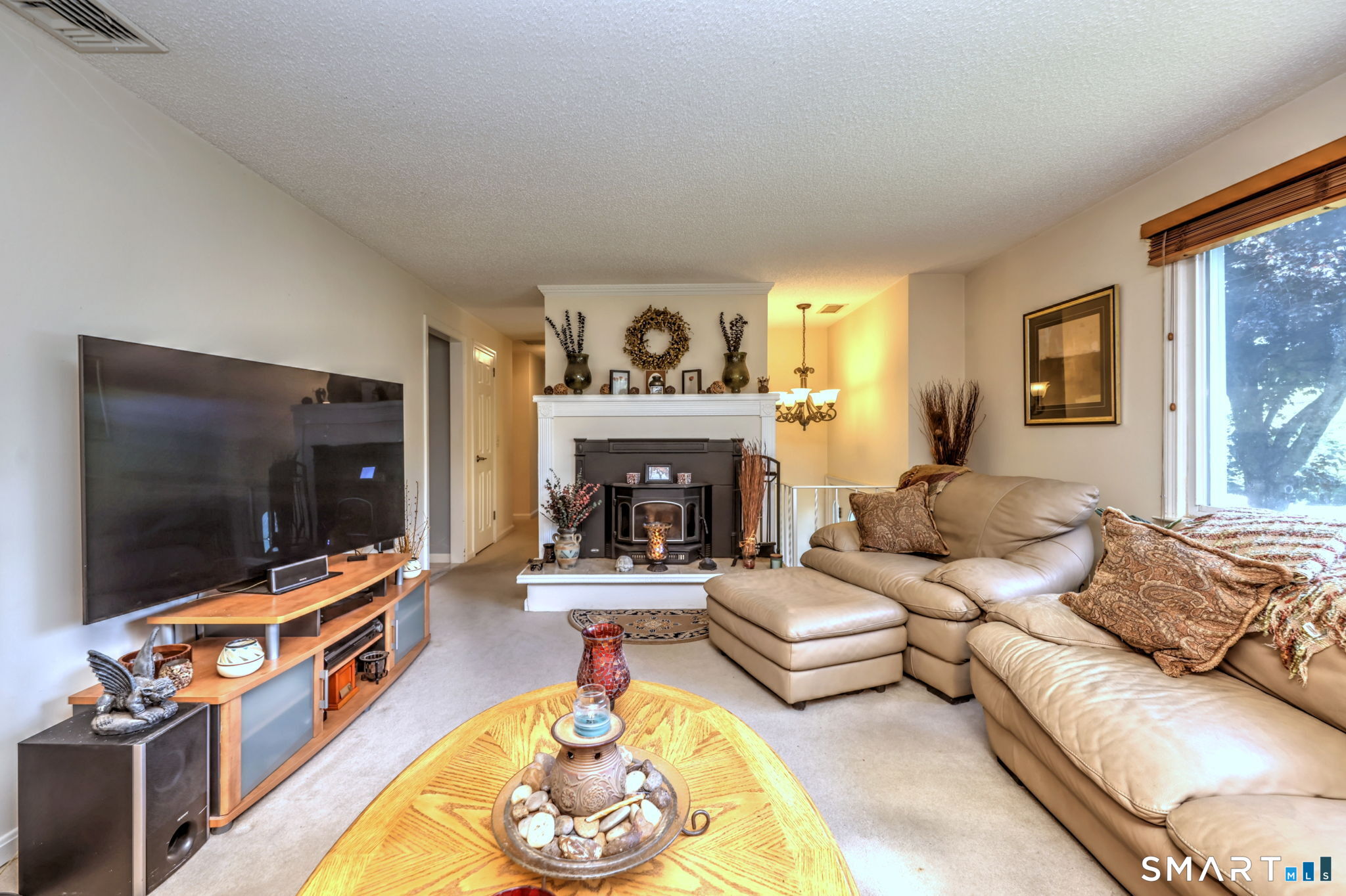 Homes for sale in Monroe, CT | 41 Swendsen Dr, Monroe, CT 06468 | MLS# 24176185