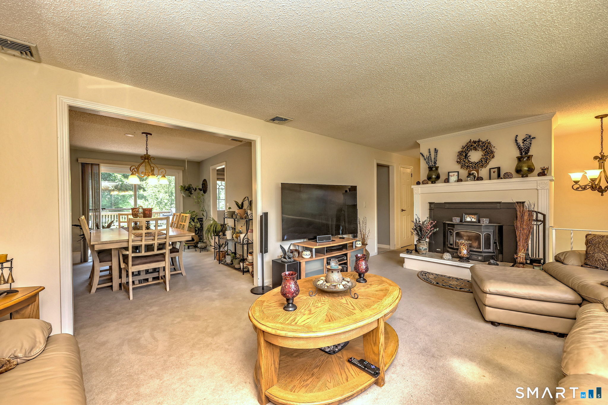 Homes for sale in Monroe, CT | 41 Swendsen Dr, Monroe, CT 06468 | MLS# 24176185