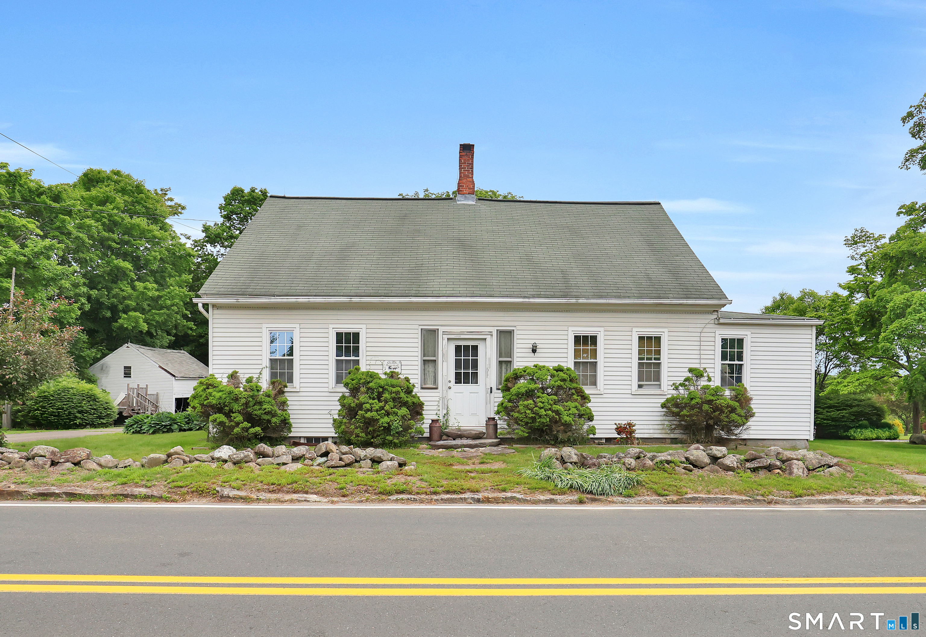 Homes for sale in Prospect, CT | 89 Clark Hill Rd, Prospect, CT 06712 | MLS# 24177690