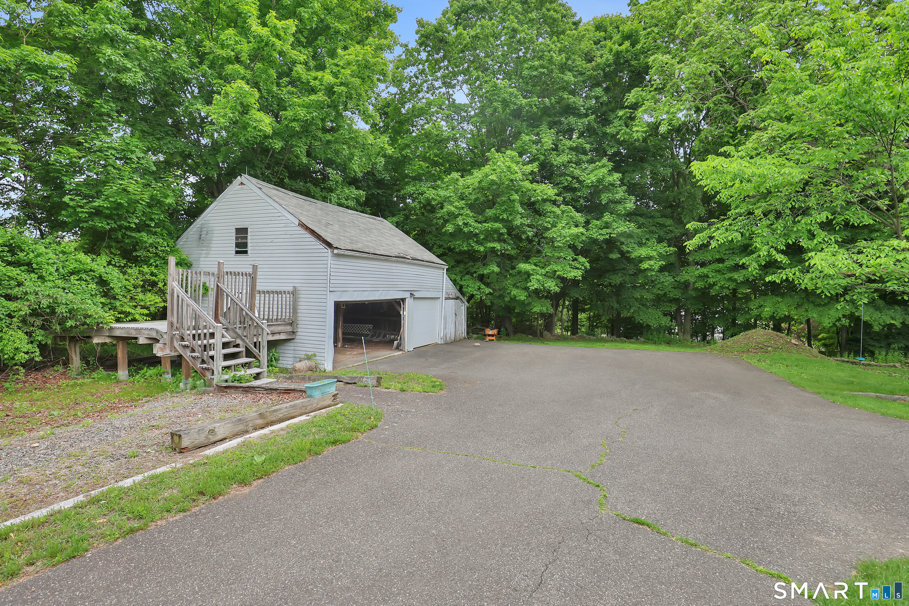 Homes for sale in Prospect, CT | 89 Clark Hill Rd, Prospect, CT 06712 | MLS# 24177690