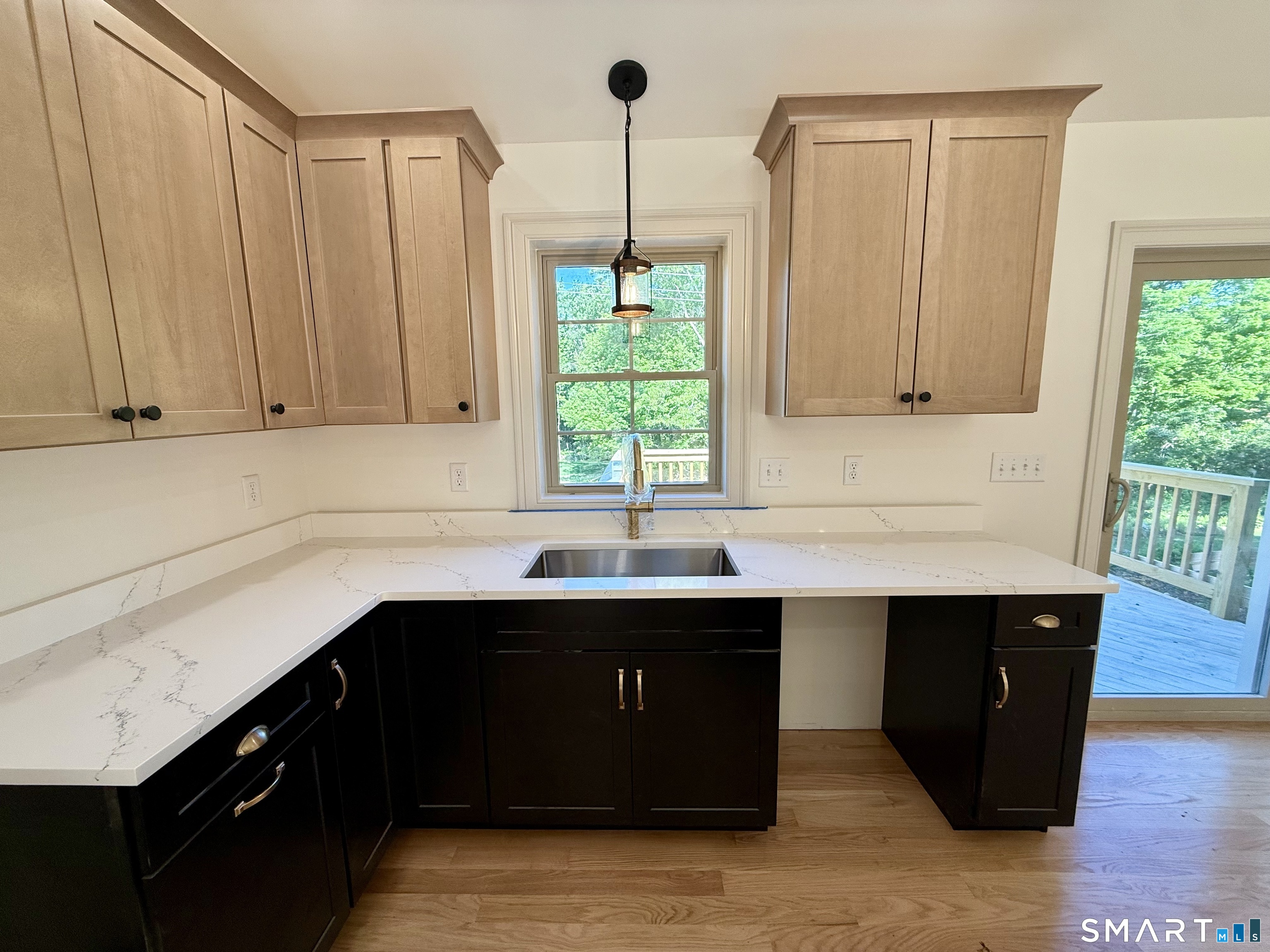 Homes for sale in Killingly, CT | 247 Green Holow Rd, Killingly, CT 06239 | MLS# 24139981