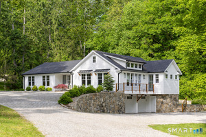 8 Gaylord Drive