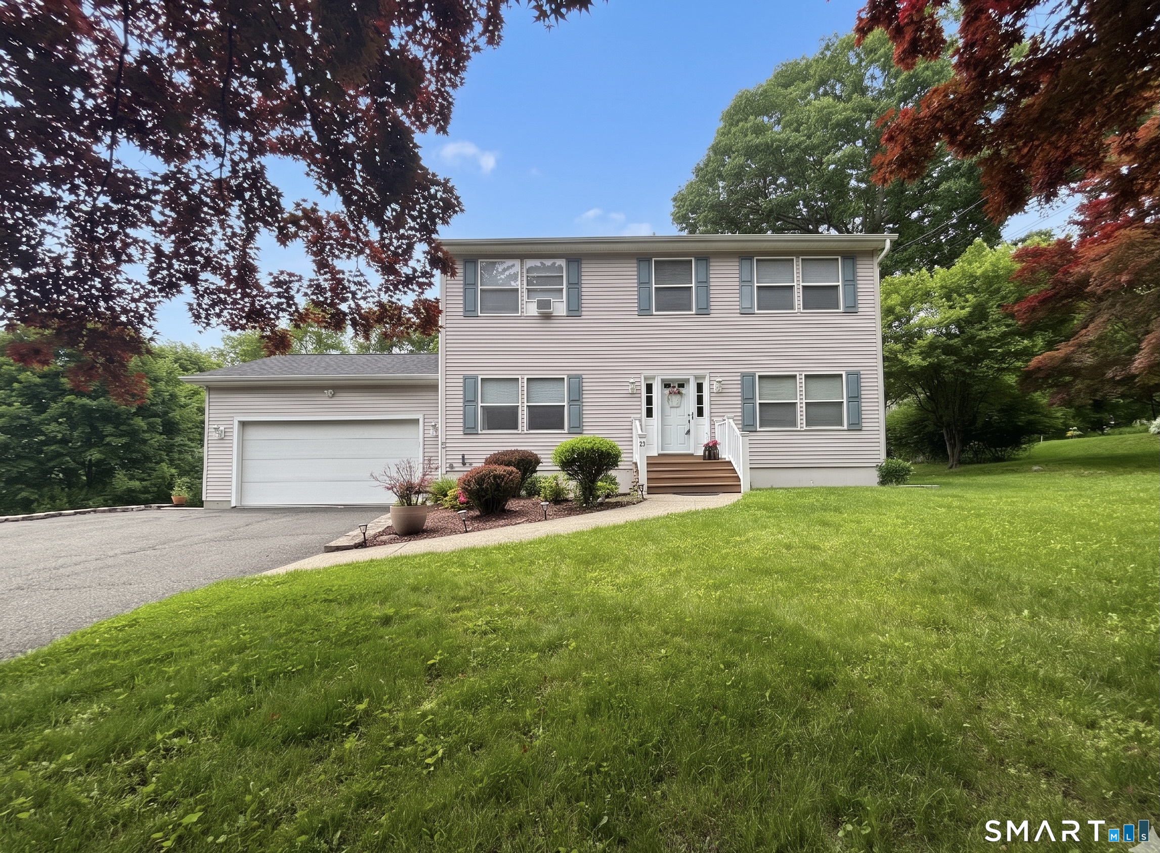 Homes for sale in Danbury, CT | 20 Driftway Rd, Danbury, CT 06811 | MLS# 24164052