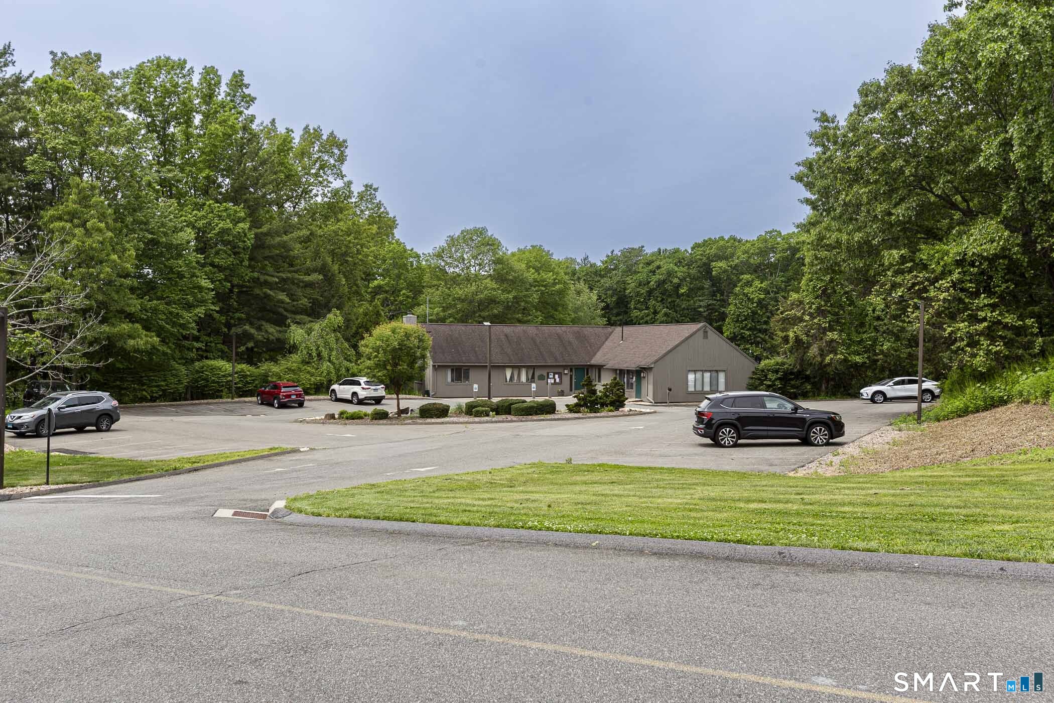 Homes for sale in Avon, CT | 3 Centerbrook Ct, Avon, CT 06001 | MLS# 24178292