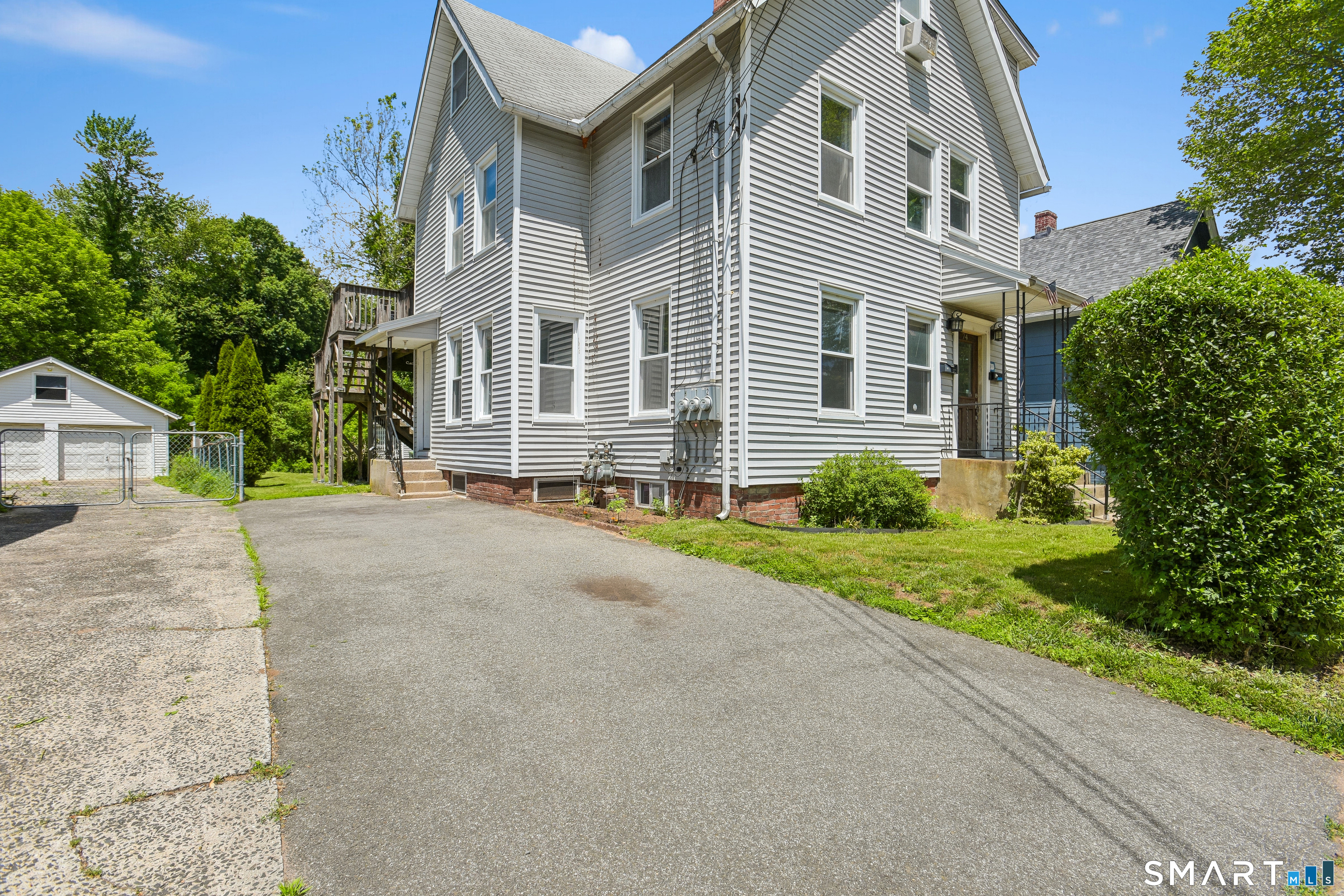 Homes for sale in Wallingford, CT | 74 Bull Ave, Wallingford, CT 06492 | MLS# 24179365