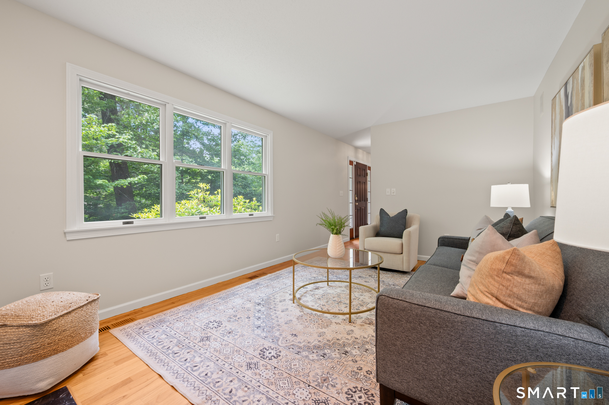 Homes for sale in Avon, CT | 31 Grant Dr, Avon, CT 06001 | MLS# 24167779