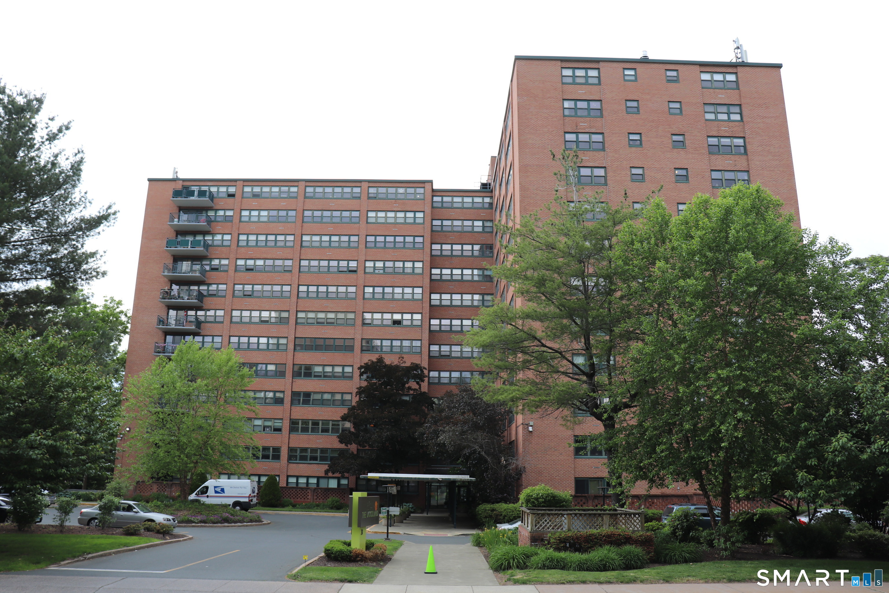 Homes for sale in Hartford, CT | 31 Woodland St #7N, Hartford, CT 06105 | MLS# 24179038