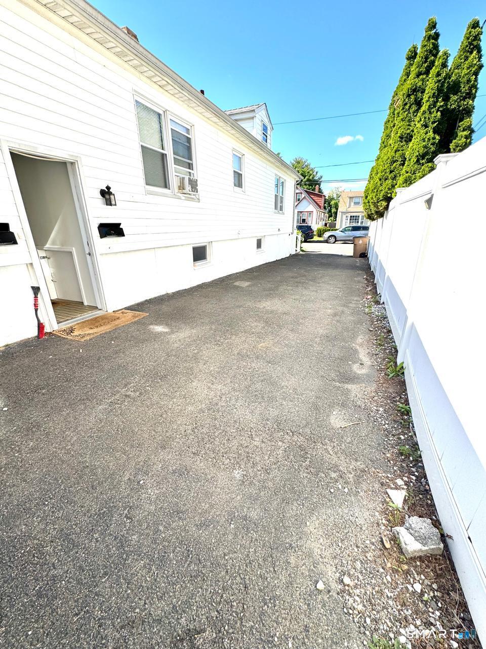 Homes for sale in Stamford, CT | 73 Rippowam Rd, Stamford, CT 06902 | MLS# 24178892