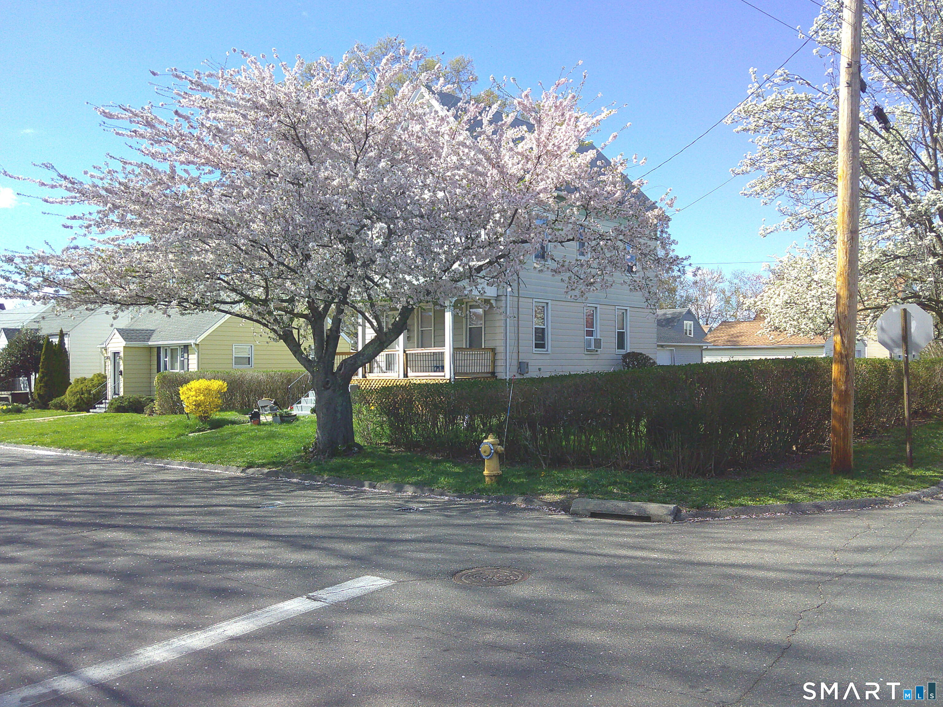 Homes for sale in Stratford, CT | 10 Graham St, Stratford, CT 06615 | MLS# 24171485