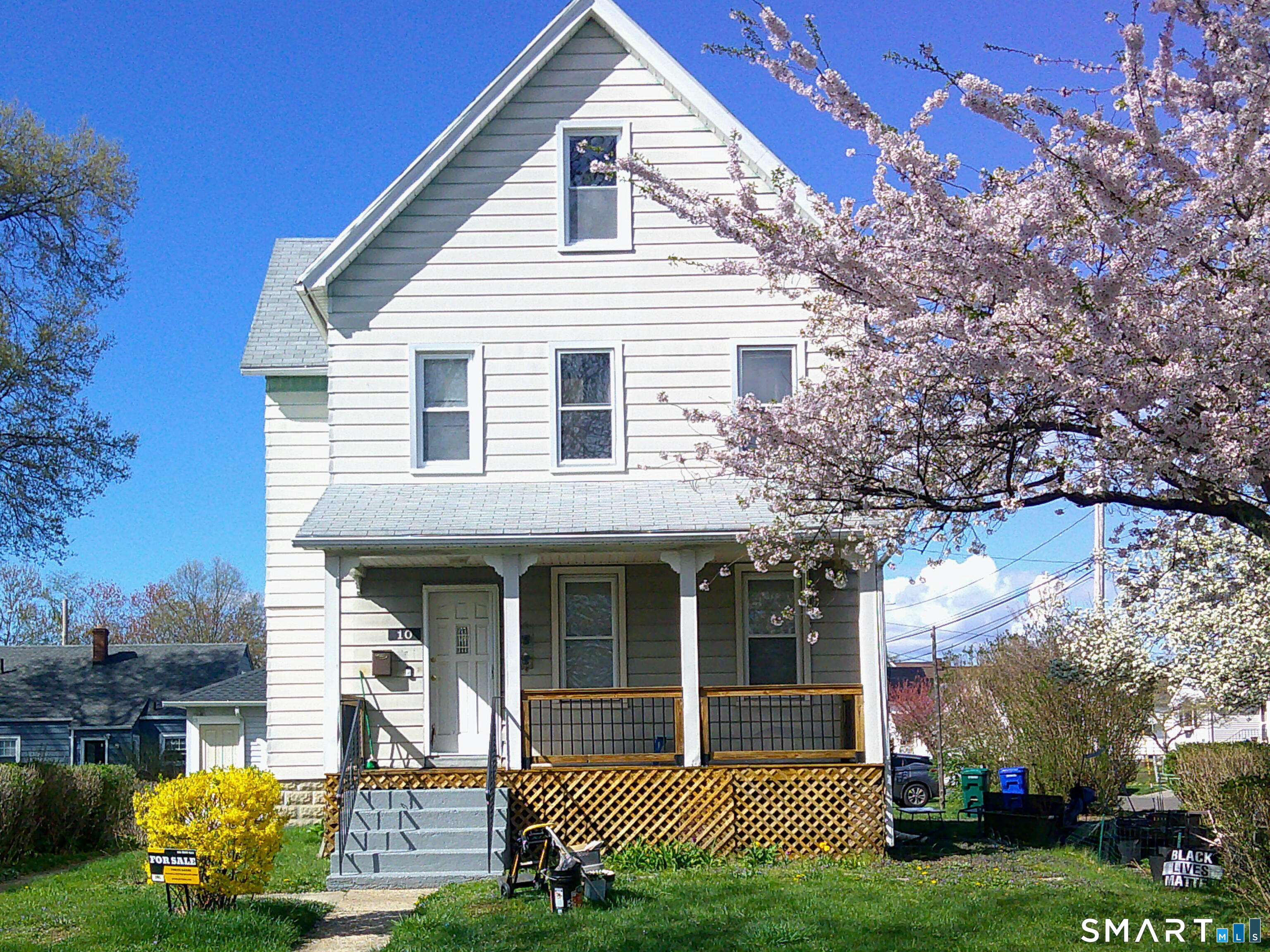 Homes for sale in Stratford, CT | 10 Graham St, Stratford, CT 06615 | MLS# 24171485