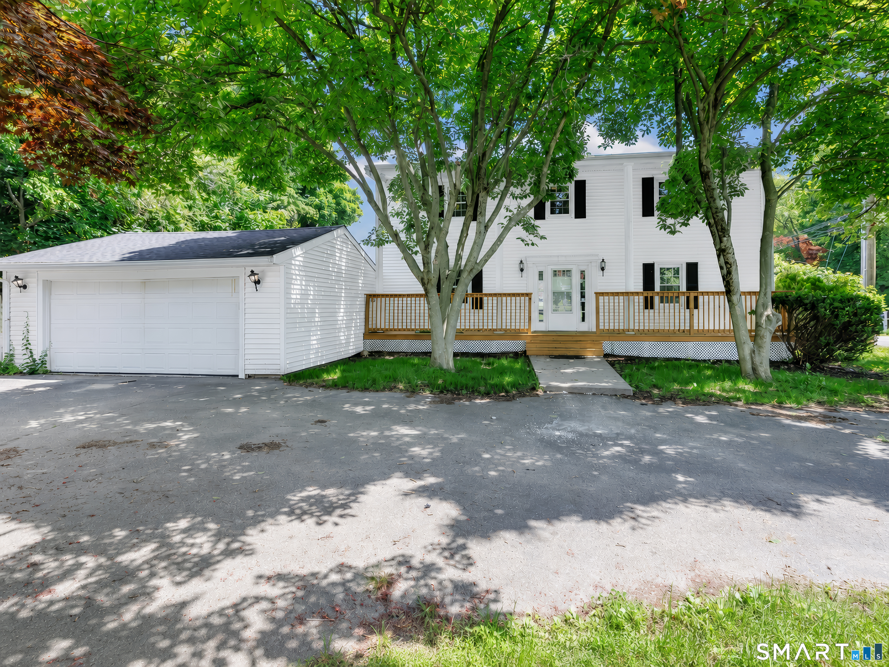 Homes for sale in Stratford, CT | 670 Wigwam Ln, Stratford, CT 06614 | MLS# 24179579