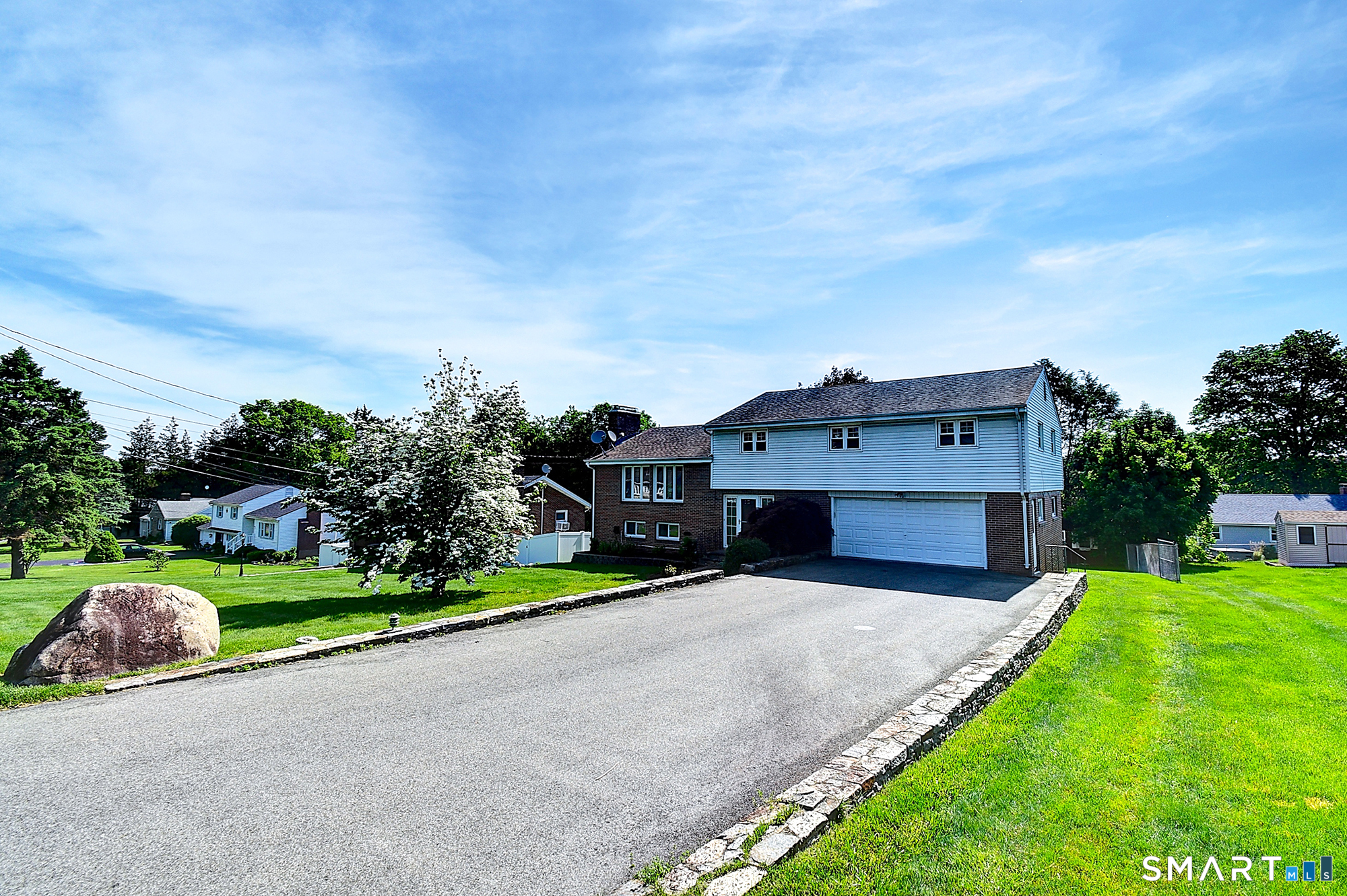 Homes for sale in Wethersfield, CT | 46 Kimball Rd, Wethersfield, CT 06109 | MLS# 24179571