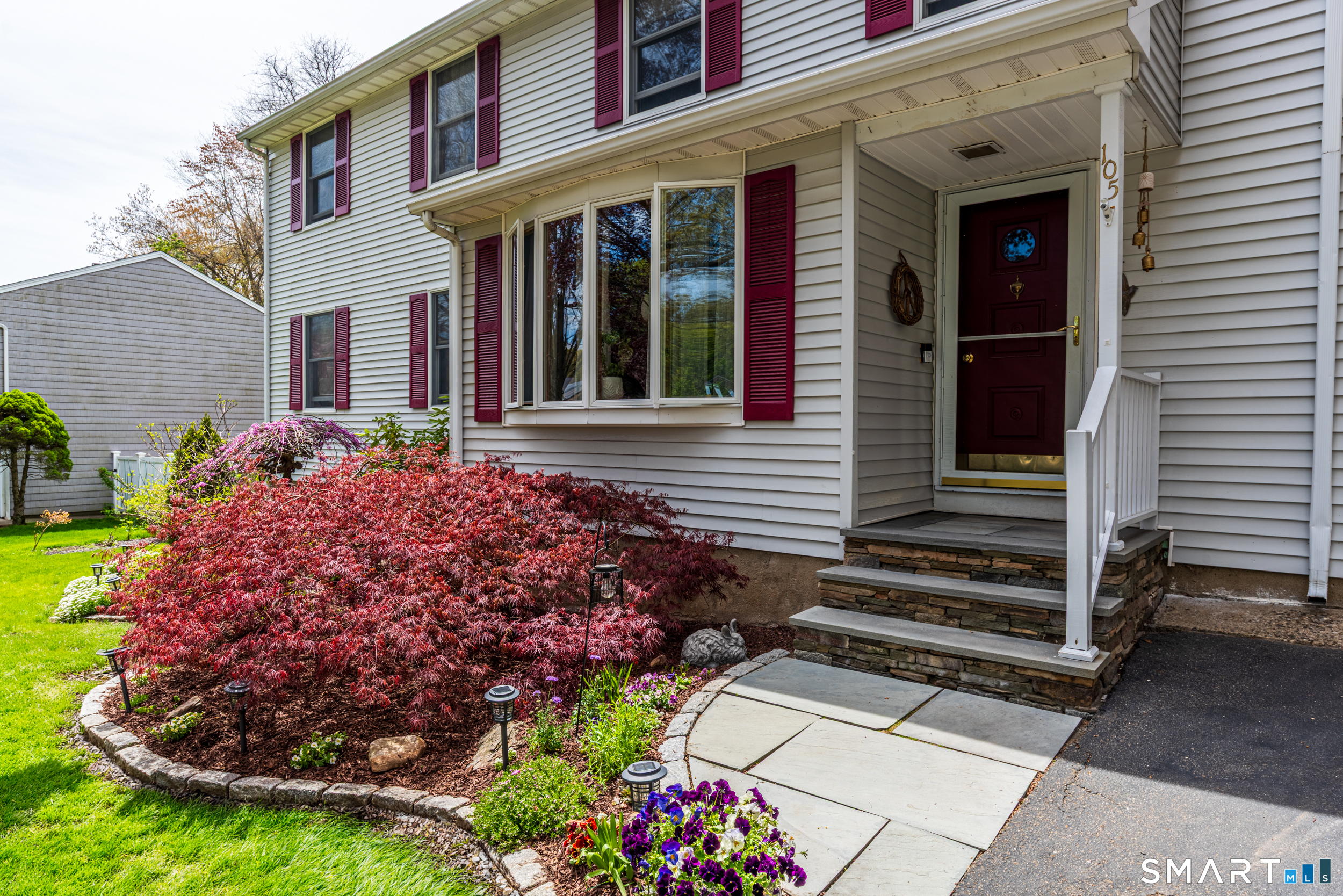 Homes for sale in Stratford, CT | 105 Meadow Wood Rd, Stratford, CT 06614 | MLS# 24179548