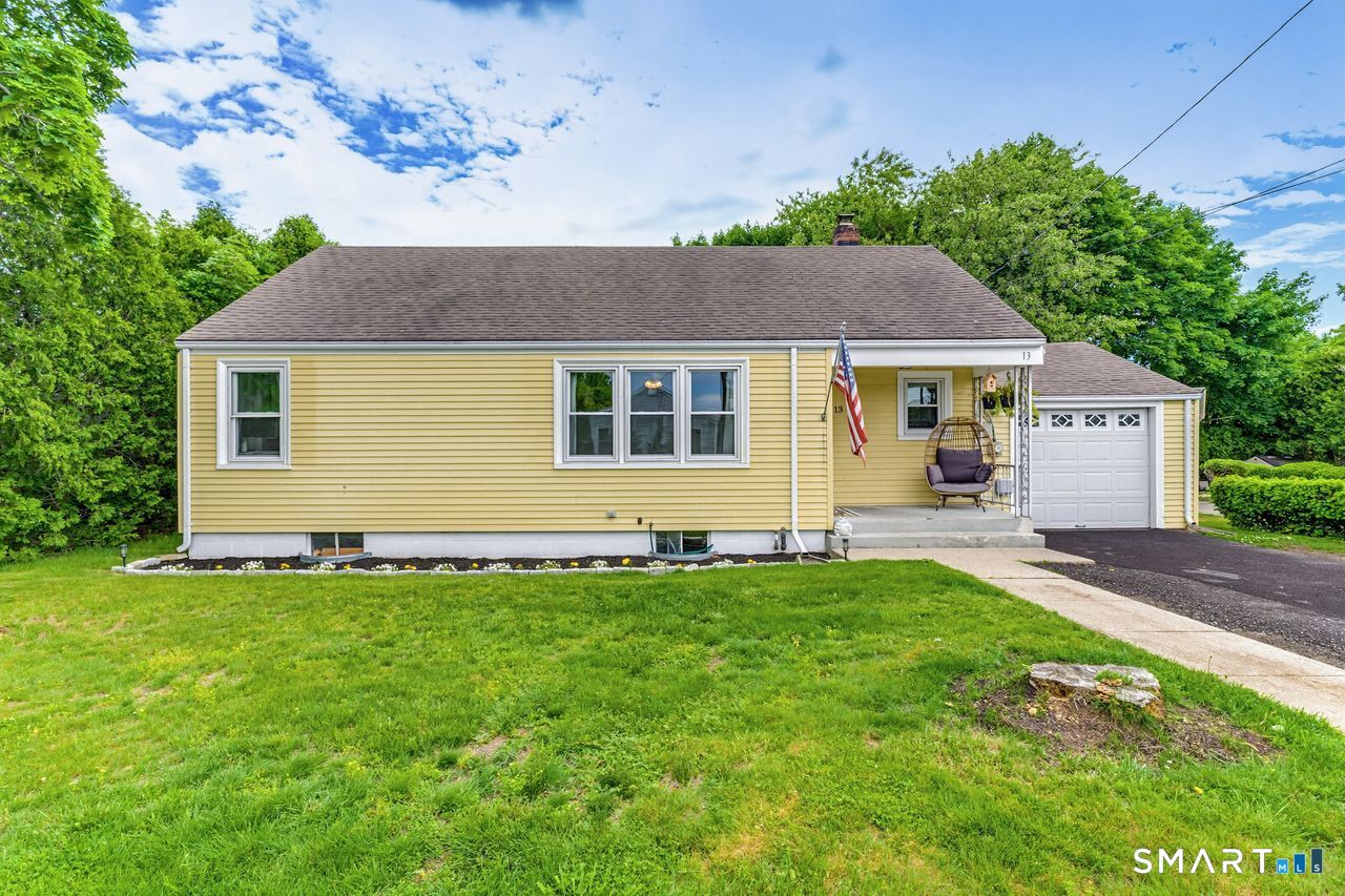 Homes for sale in Waterford, CT | 13 Miner Ave, Waterford, CT 06385 | MLS# 24179606
