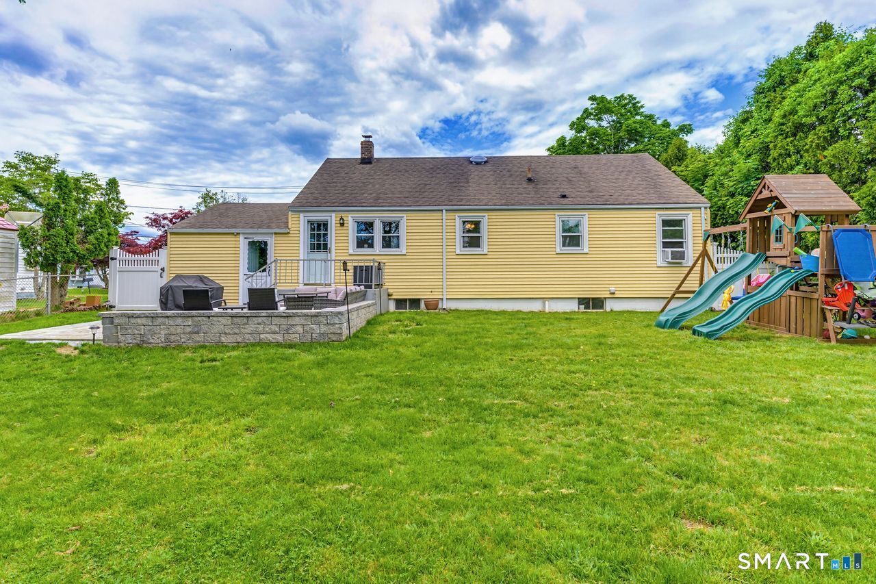 Homes for sale in Waterford, CT | 13 Miner Ave, Waterford, CT 06385 | MLS# 24179606