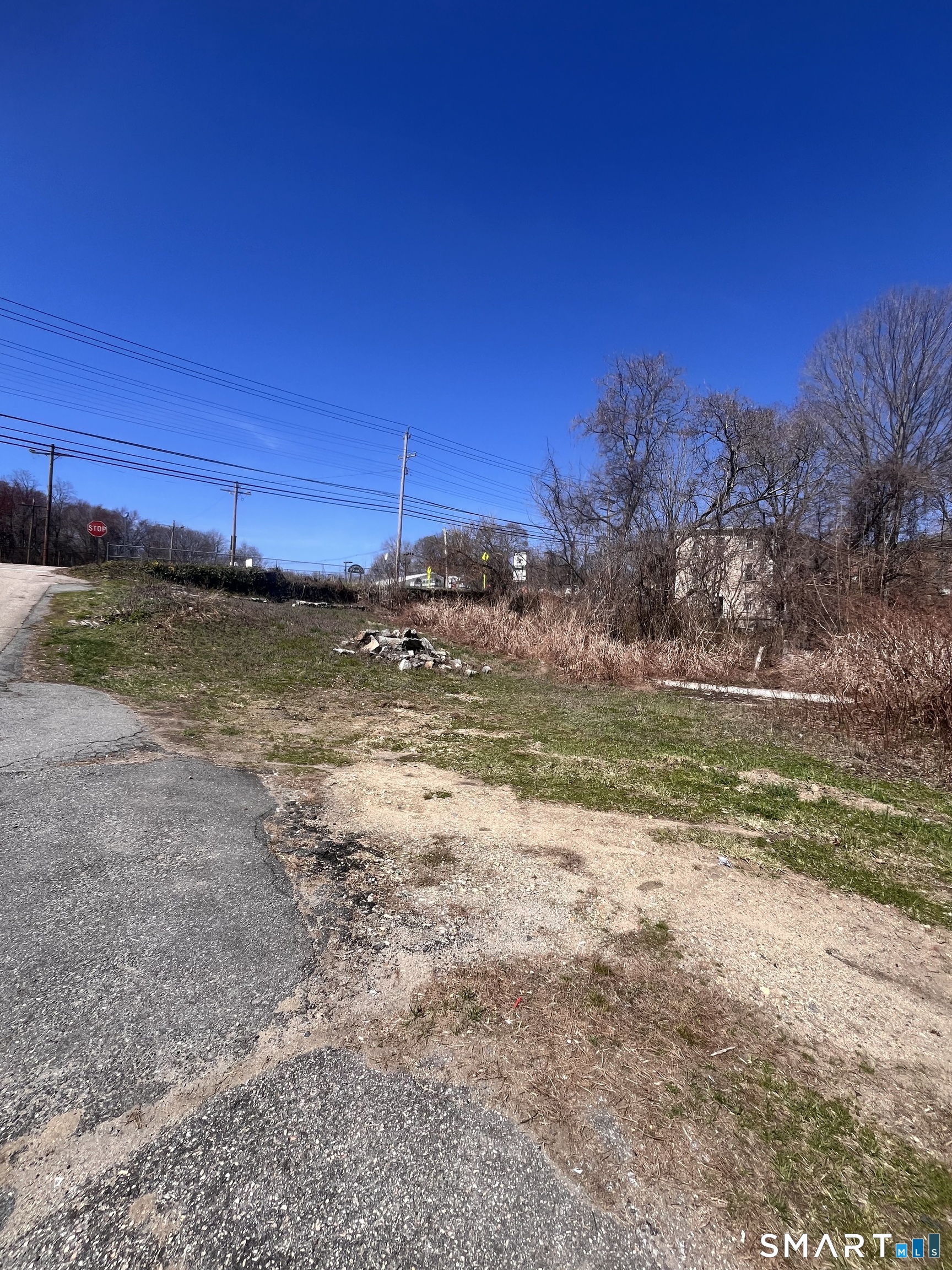 Homes for sale in Norwich, CT | 270 W Thames St, Norwich, CT 06360 | MLS# 24161319