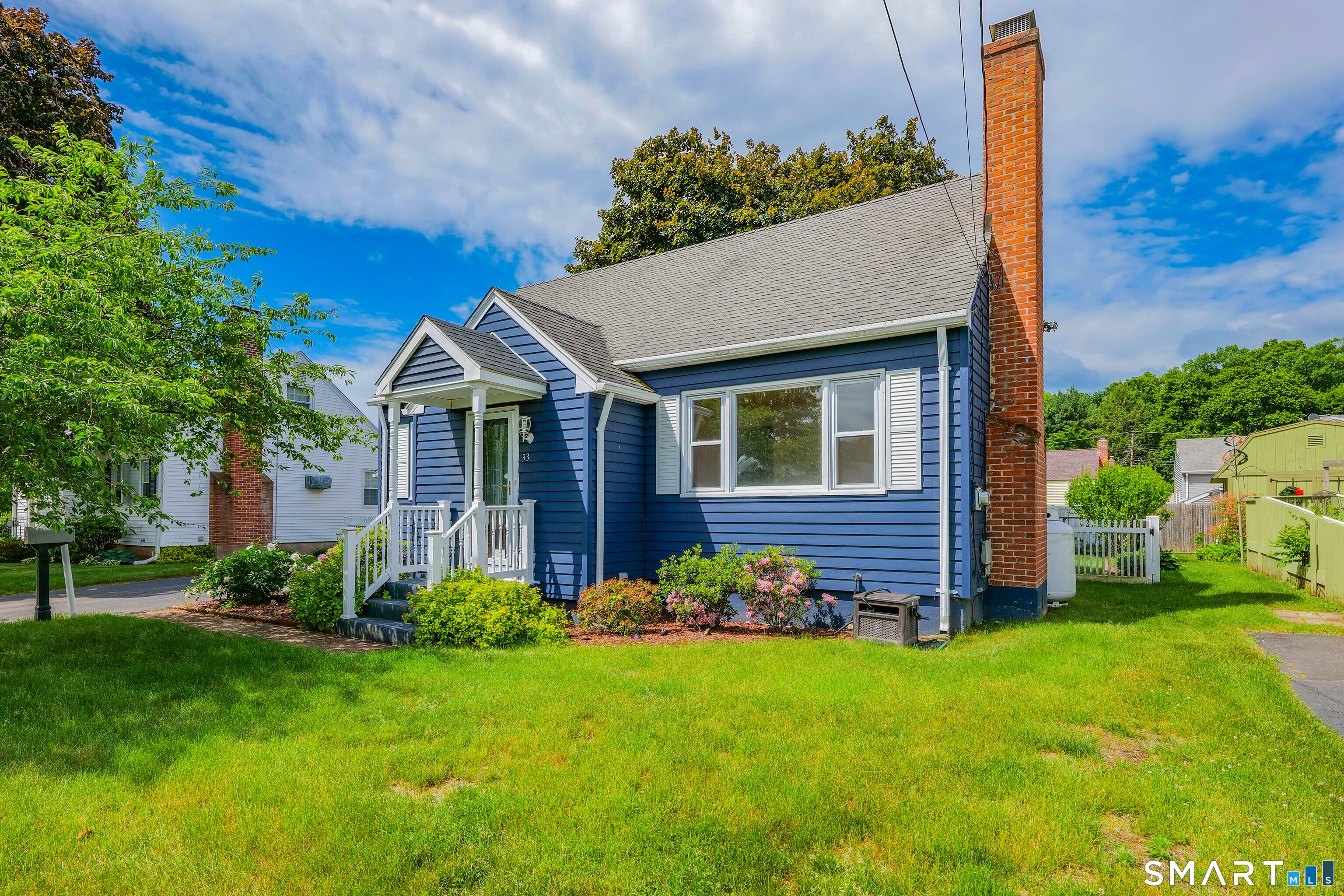 Homes for sale in East Hartford, CT | 33 Dorothy Rd, East Hartford, CT 06118 | MLS# 24178226