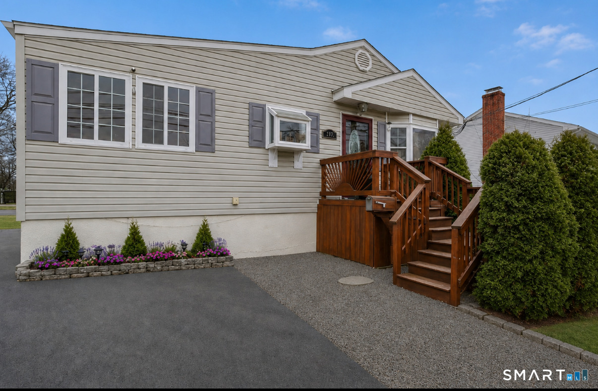 Homes for sale in Milford, CT | 217 Merwin Ave, Milford, CT 06460 | MLS# 24159730