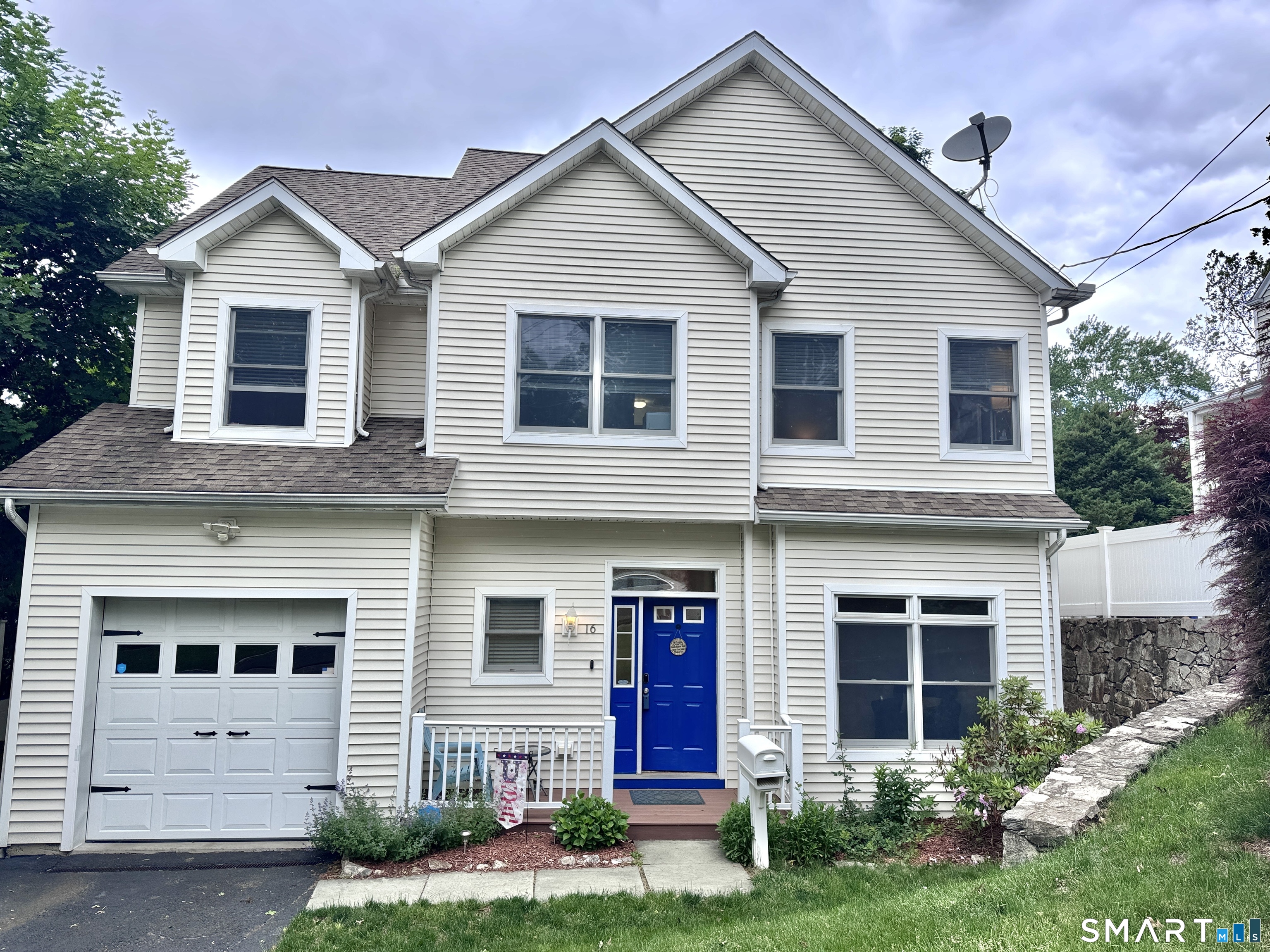 Homes for sale in Norwalk, CT | 16 Sunset Hill Ave, Norwalk, CT 06851 | MLS# 24156584
