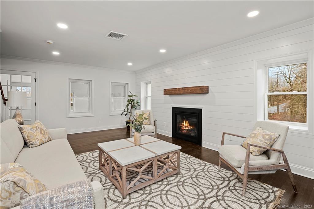 Homes for sale in Trumbull, CT | 421 Shelton Rd, Trumbull, CT 06611 | MLS# 24179668