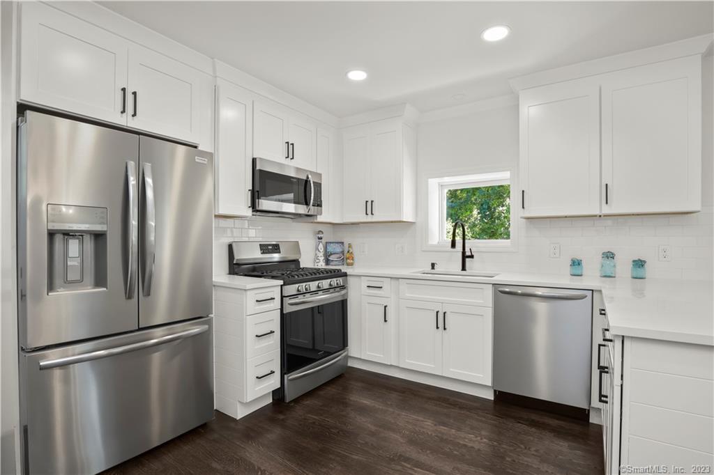 Homes for sale in Trumbull, CT | 421 Shelton Rd, Trumbull, CT 06611 | MLS# 24179668