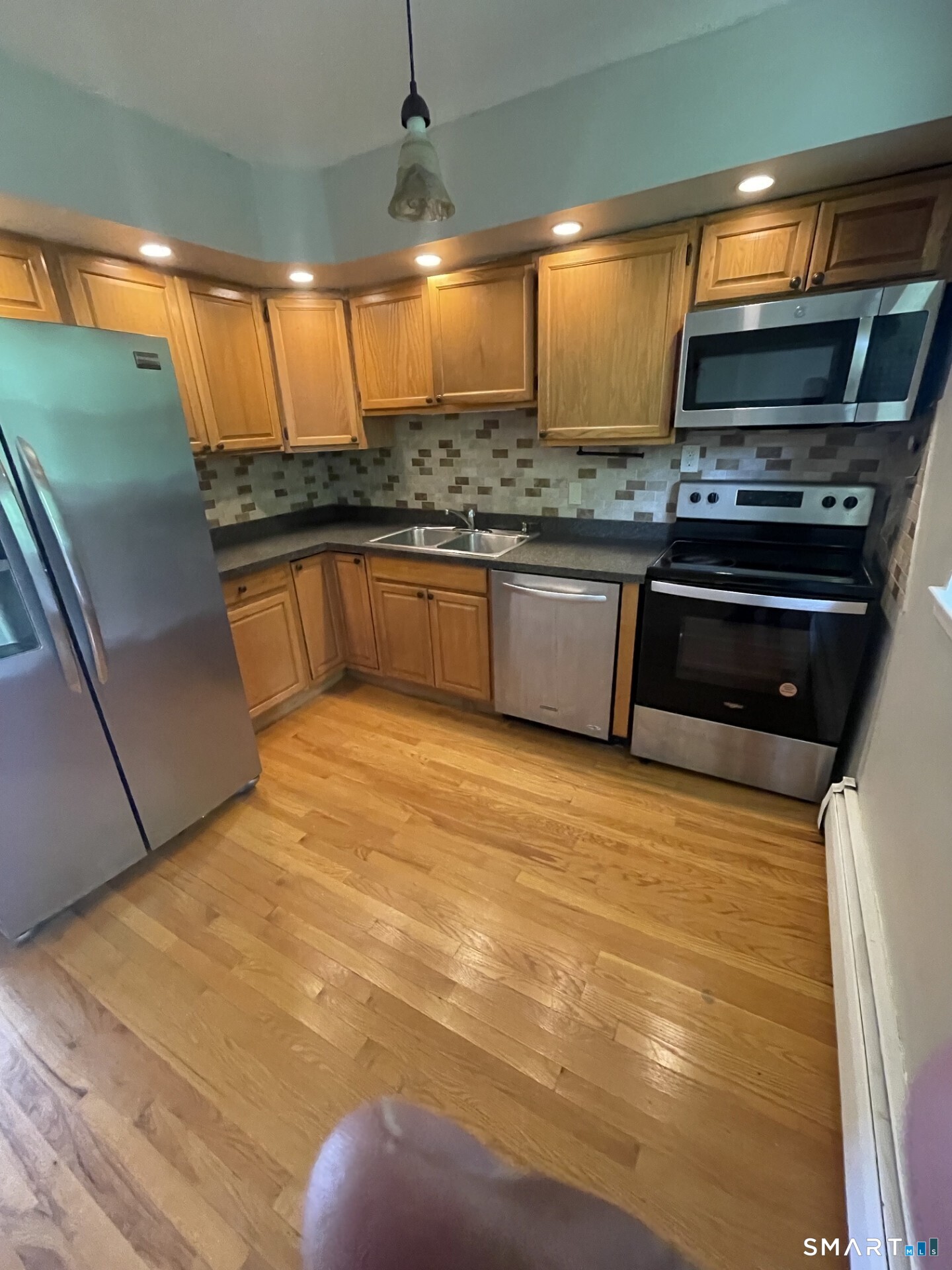 Homes for sale in Wethersfield, CT | 39 Mount Laurel Dr, Wethersfield, CT 06109 | MLS# 24179312