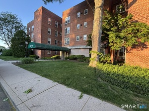 50 Fairview Avenue, Unit 3H