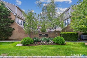 1900 Summer Street, Unit 19
