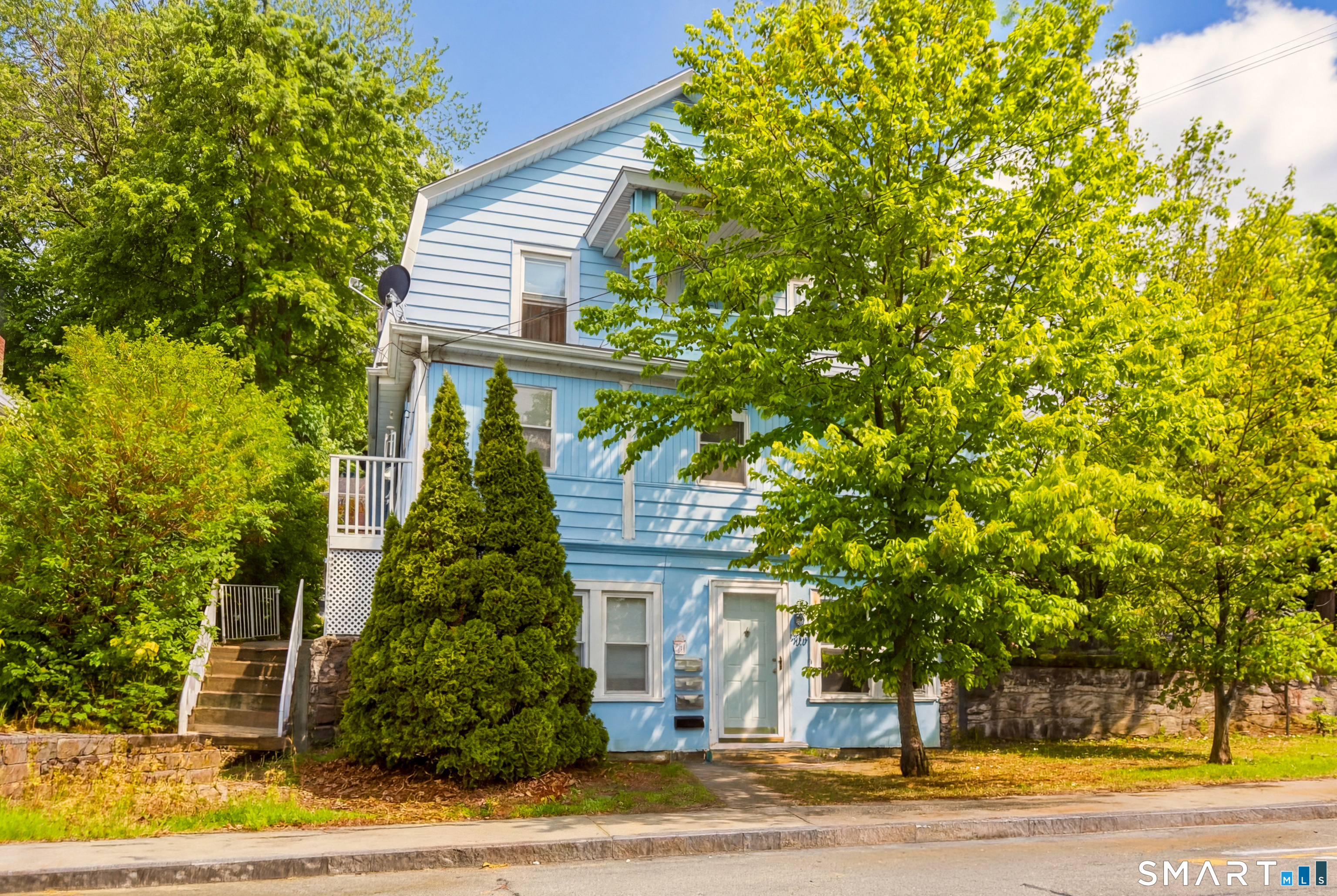 Homes for sale in New London, CT | 182 Vauxhall St, New London, CT 06320 | MLS# 24179970
