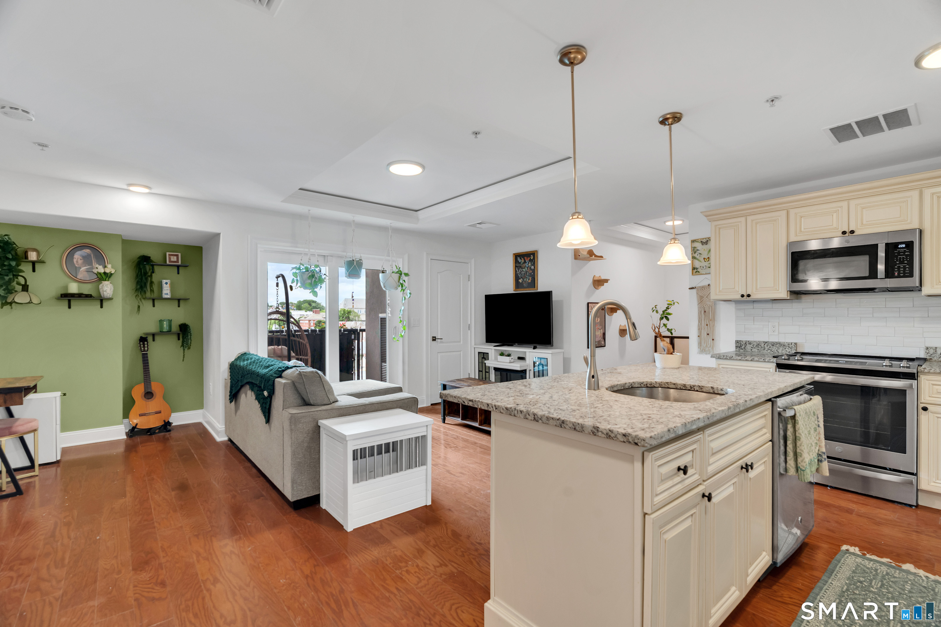 Homes for sale in New London, CT | 461 Bank St #706, New London, CT 06320 | MLS# 24177501