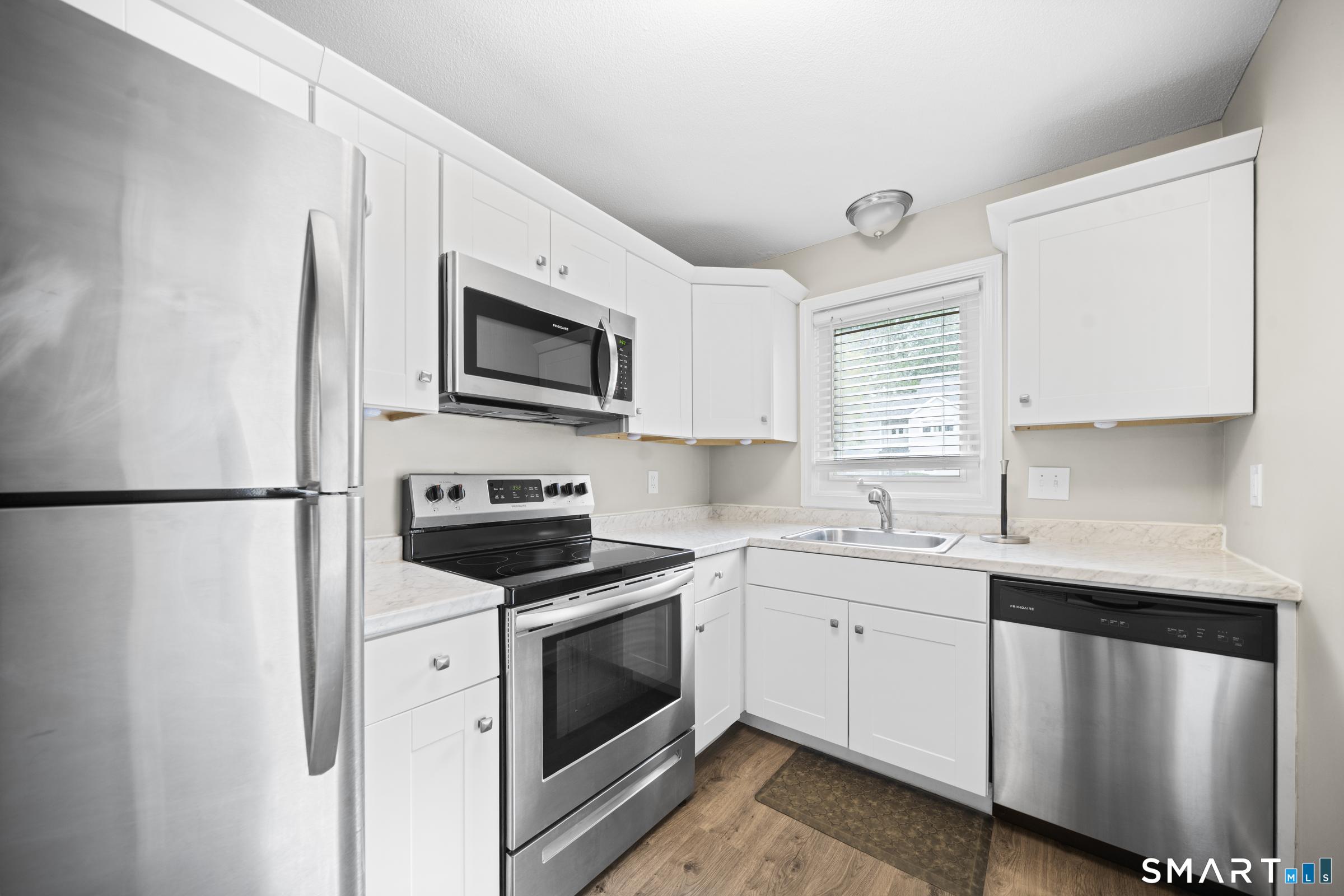 102 Oak Ridge Drive 102
