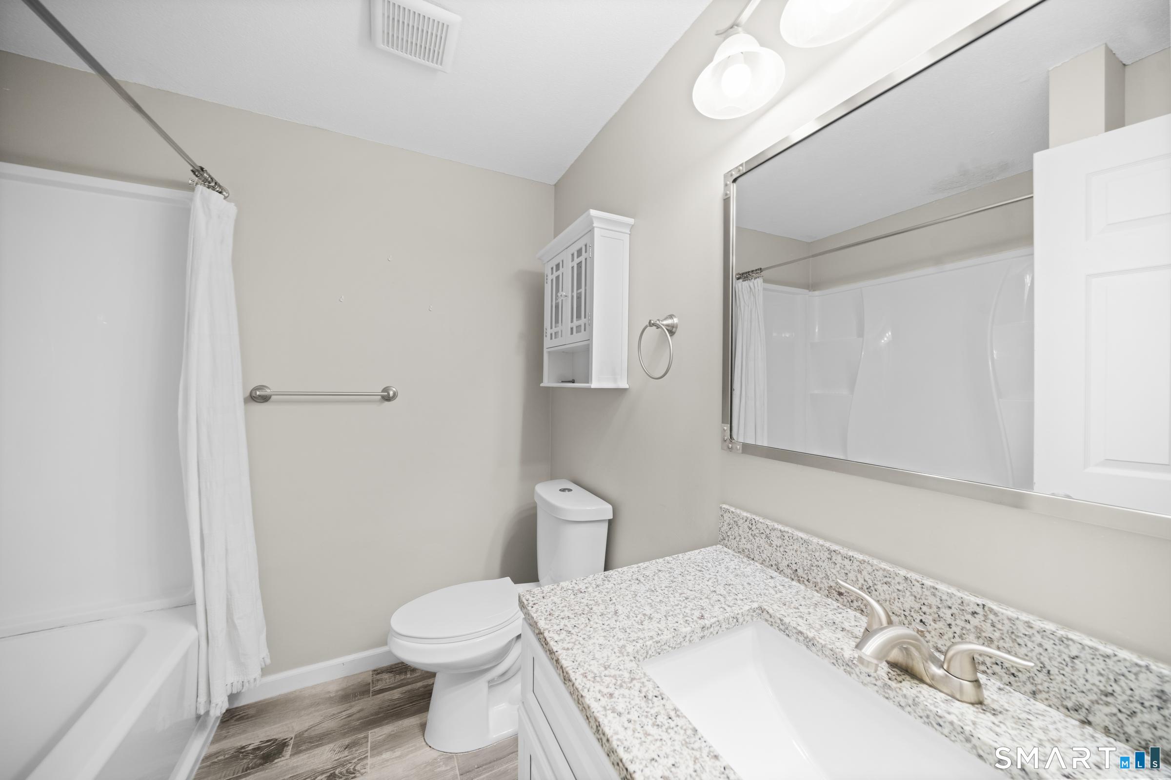 102 Oak Ridge Drive 102