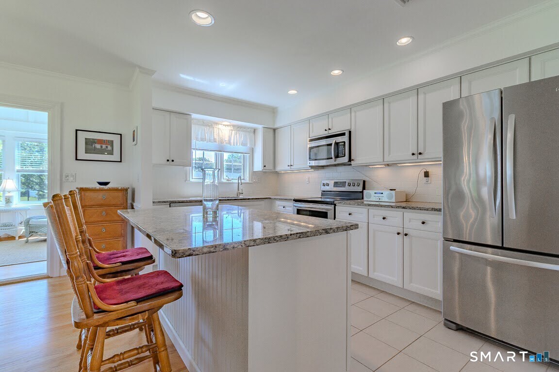 Homes for sale in Madison, CT | 5 Thelbridge St #5, Madison, CT 06443 | MLS# 24178470