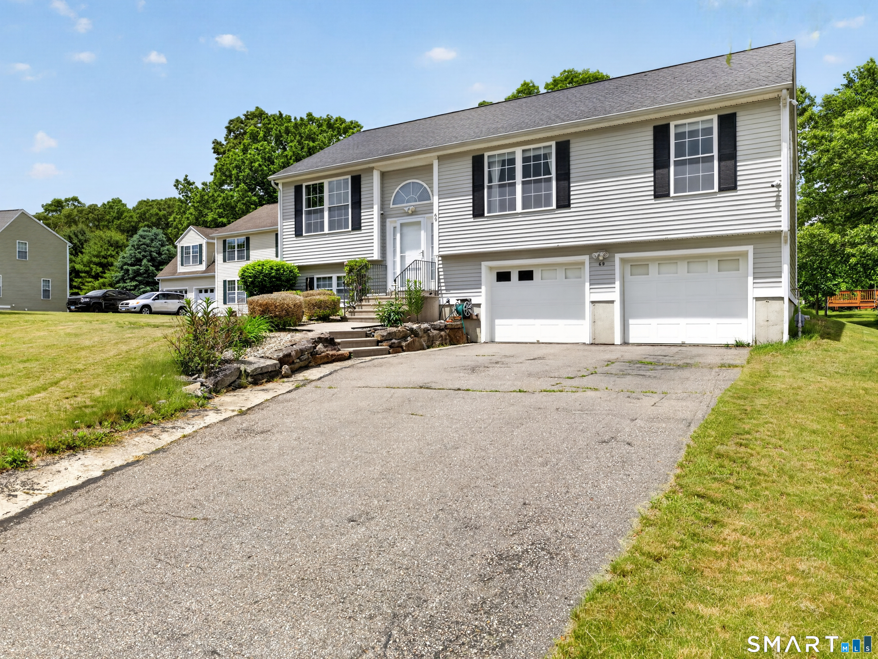 Homes for sale in Norwich, CT | 69 Alice St Ext, Norwich, CT 06360 | MLS# 24179831