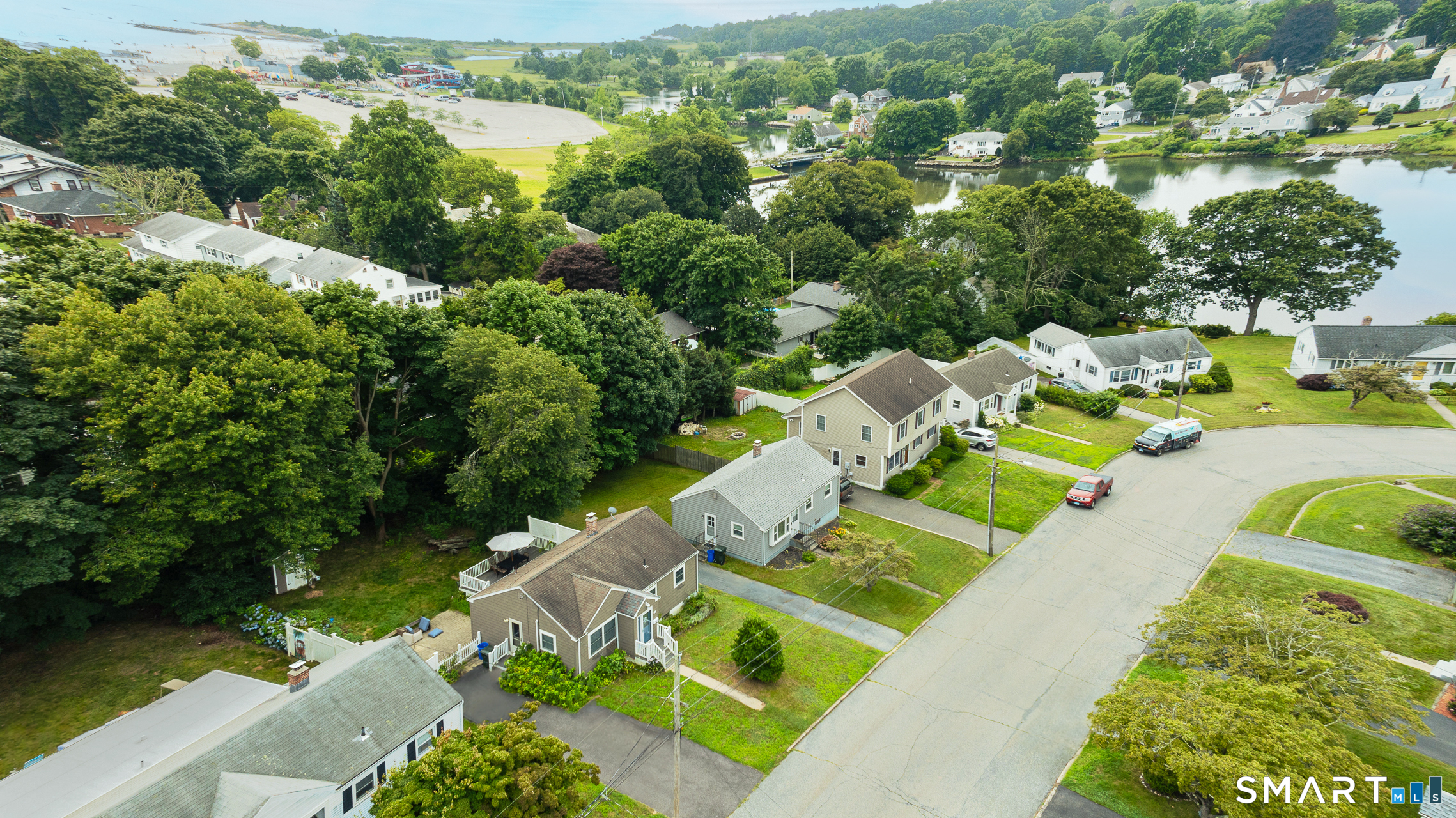 Homes for sale in New London, CT | 77 Bayshore Dr, New London, CT 06320 | MLS# 24180295