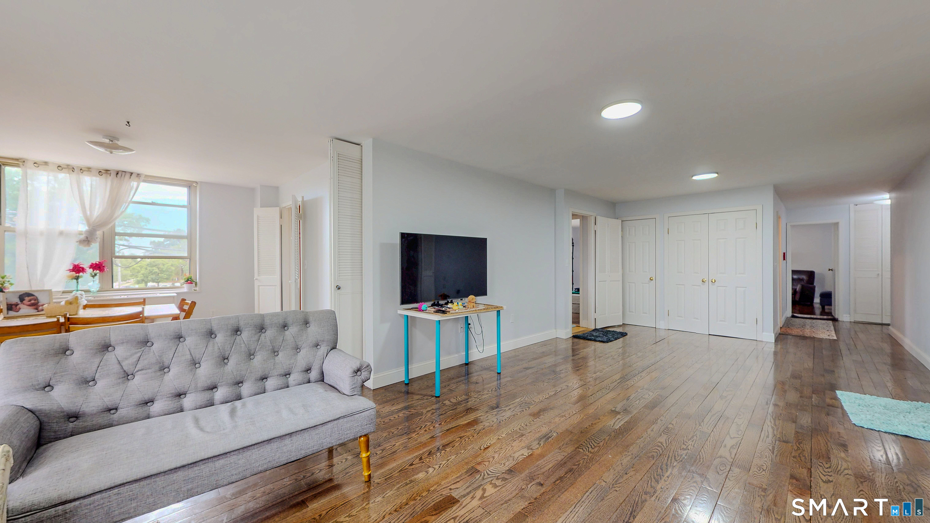 Homes for sale in Stamford, CT | 1 Strawberry Hill Ct #1H, Stamford, CT 06902 | MLS# 24179190