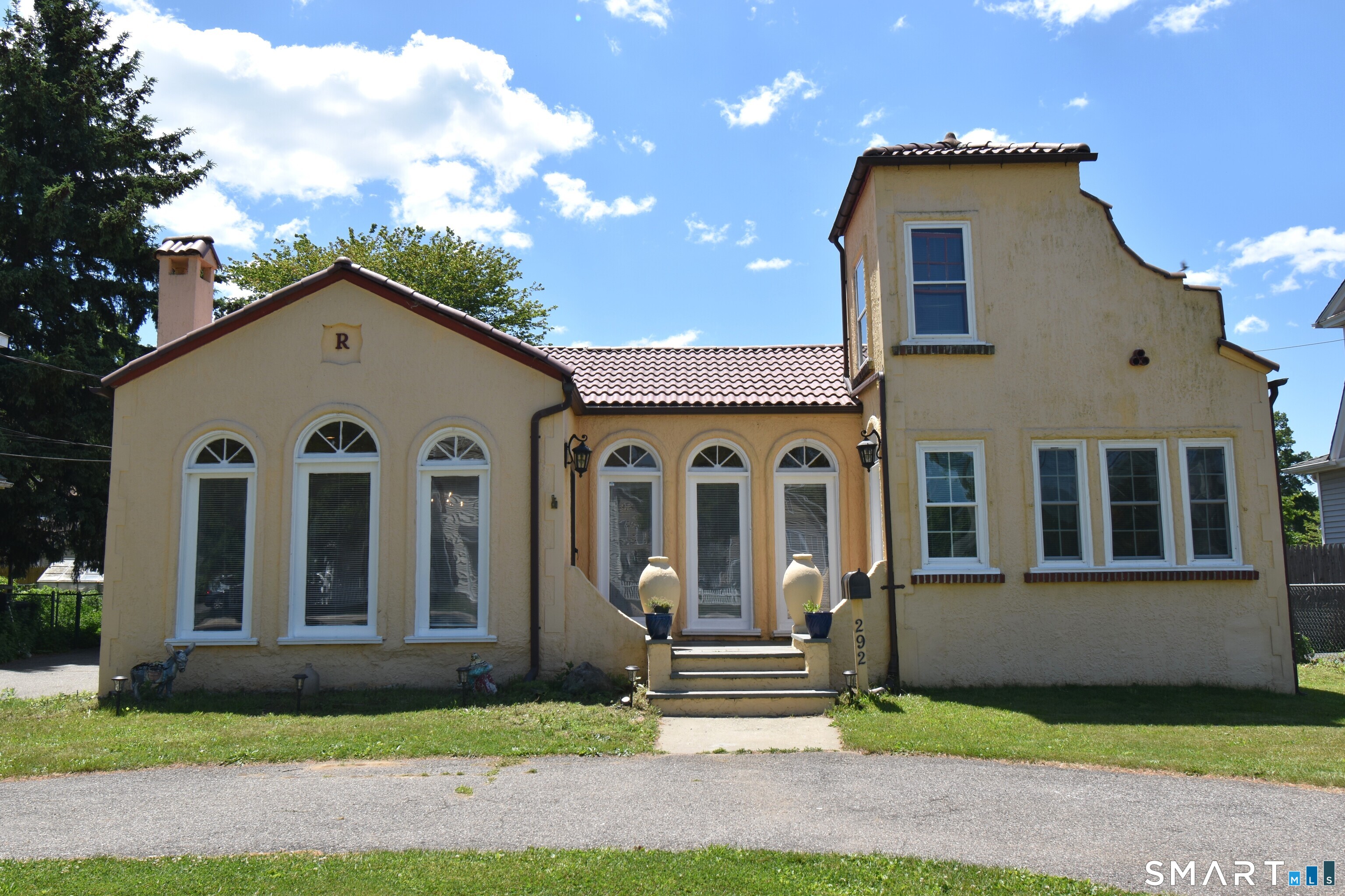292 Naugatuck Avenue
