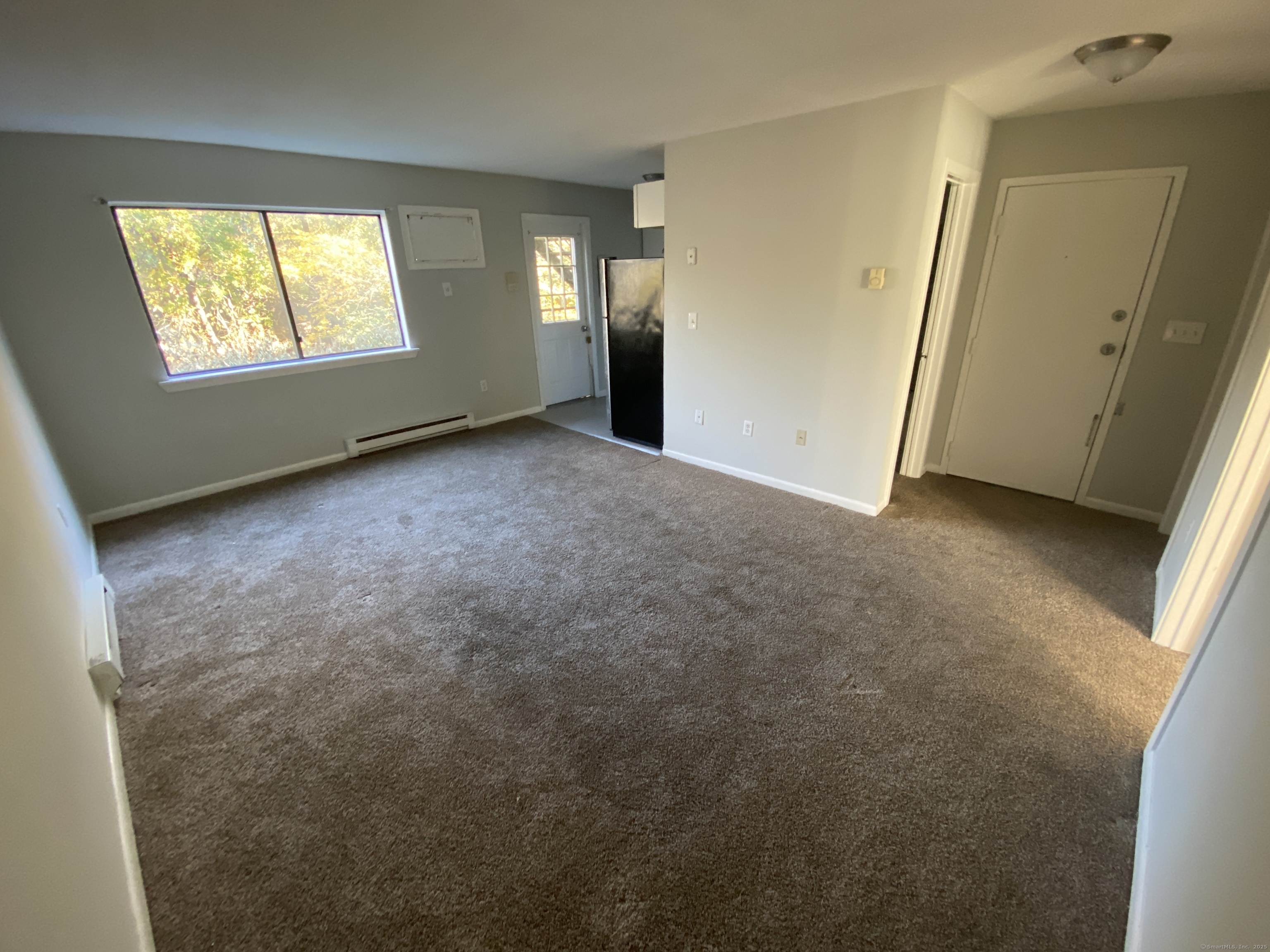 32 Old Foxon Road Unit #3 photo 6