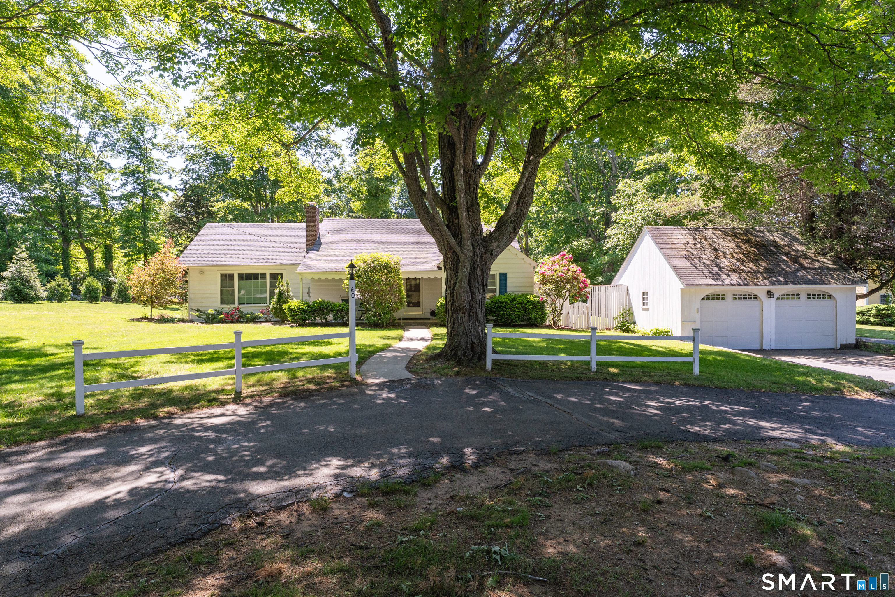 Homes for sale in Guilford, CT | 60 Three Mile Crse, Guilford, CT 06437 | MLS# 24161295