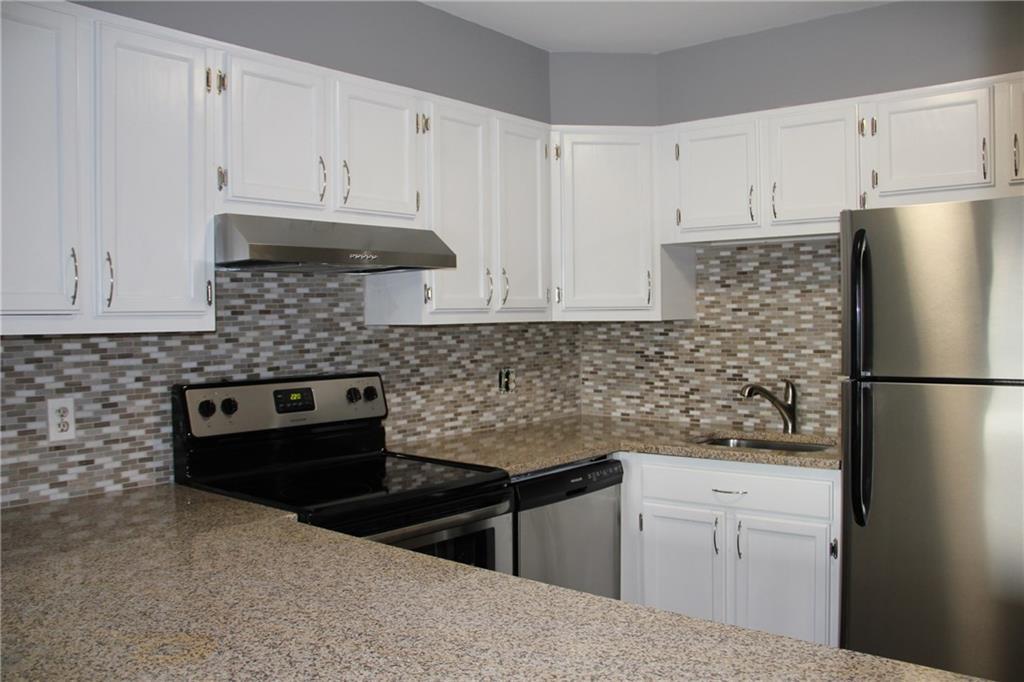 Homes for sale in Stamford, CT | 51 Schuyler Ave #5A, Stamford, CT 06902 | MLS# 24180814