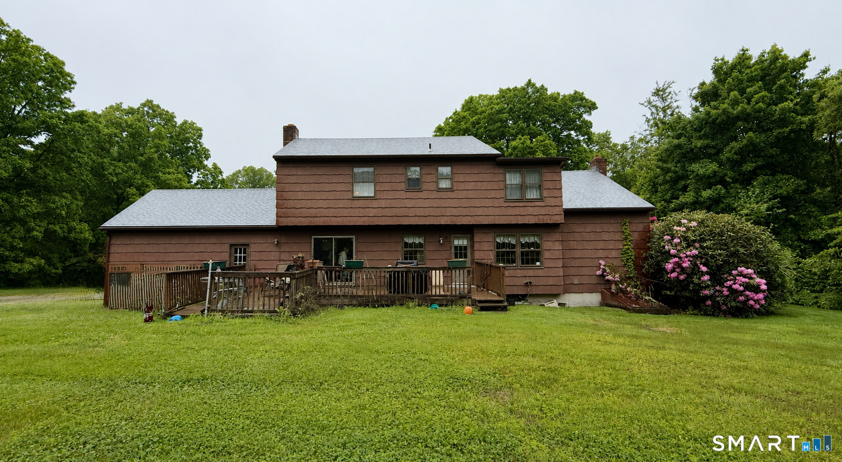 Homes for sale in Stratford, CT | 200 Old Coach Ln, Stratford, CT 06614 | MLS# 24180807