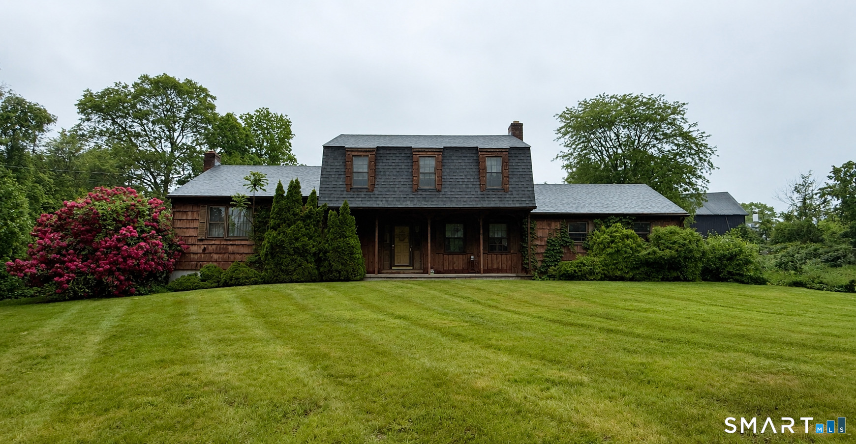 Homes for sale in Stratford, CT | 200 Old Coach Ln, Stratford, CT 06614 | MLS# 24180807